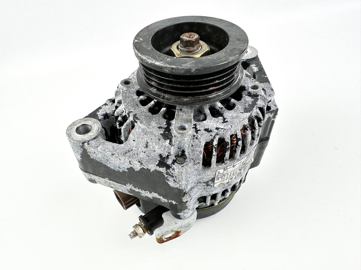 2001 Honda 130 HP 4 Stroke Outboard Alternator 31630-ZW5-003 OEM