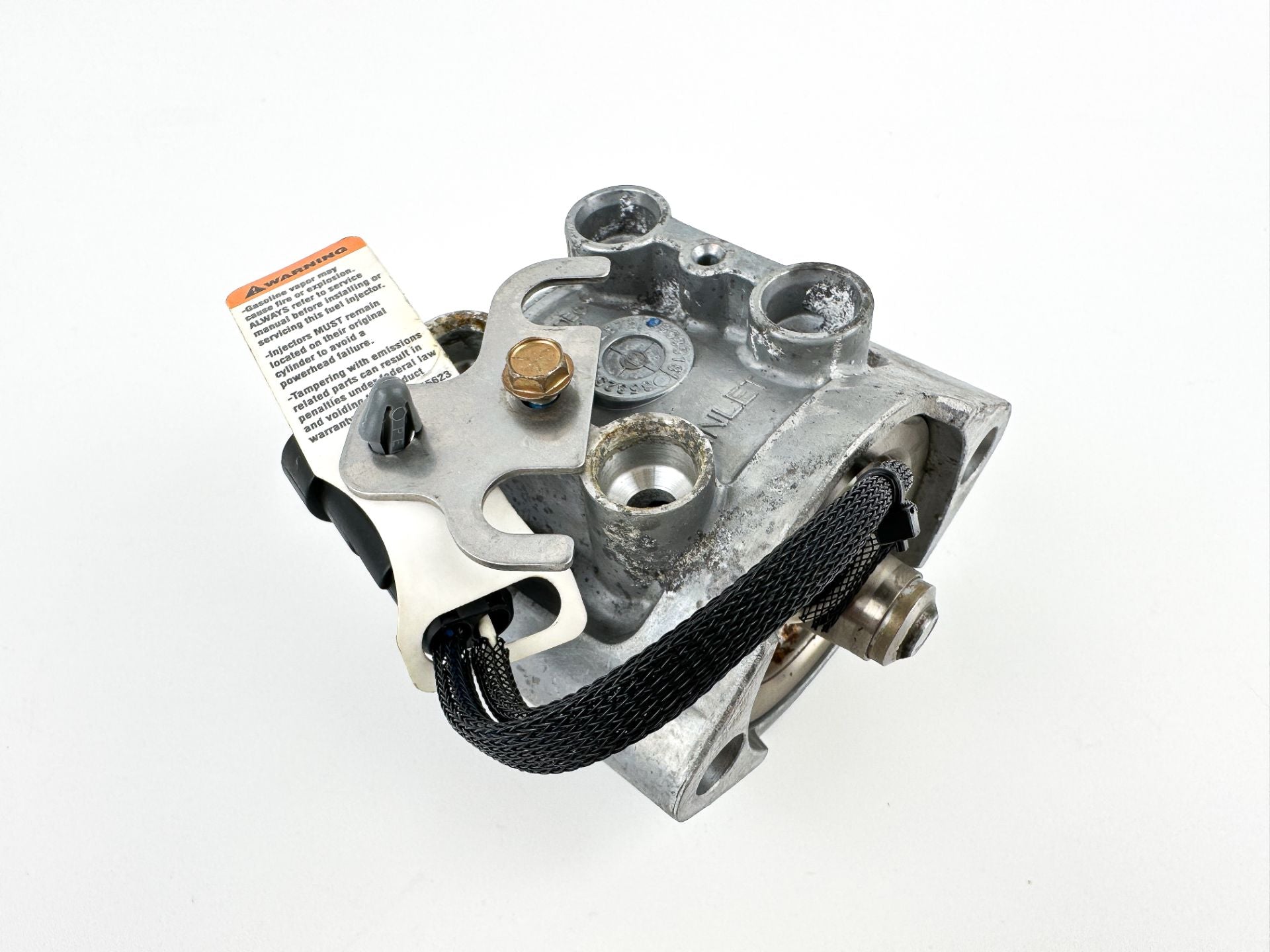 2013 Evinrude 250 HP 2 Stroke Outboard Starboard Side Fuel Injector 5007765 OEM