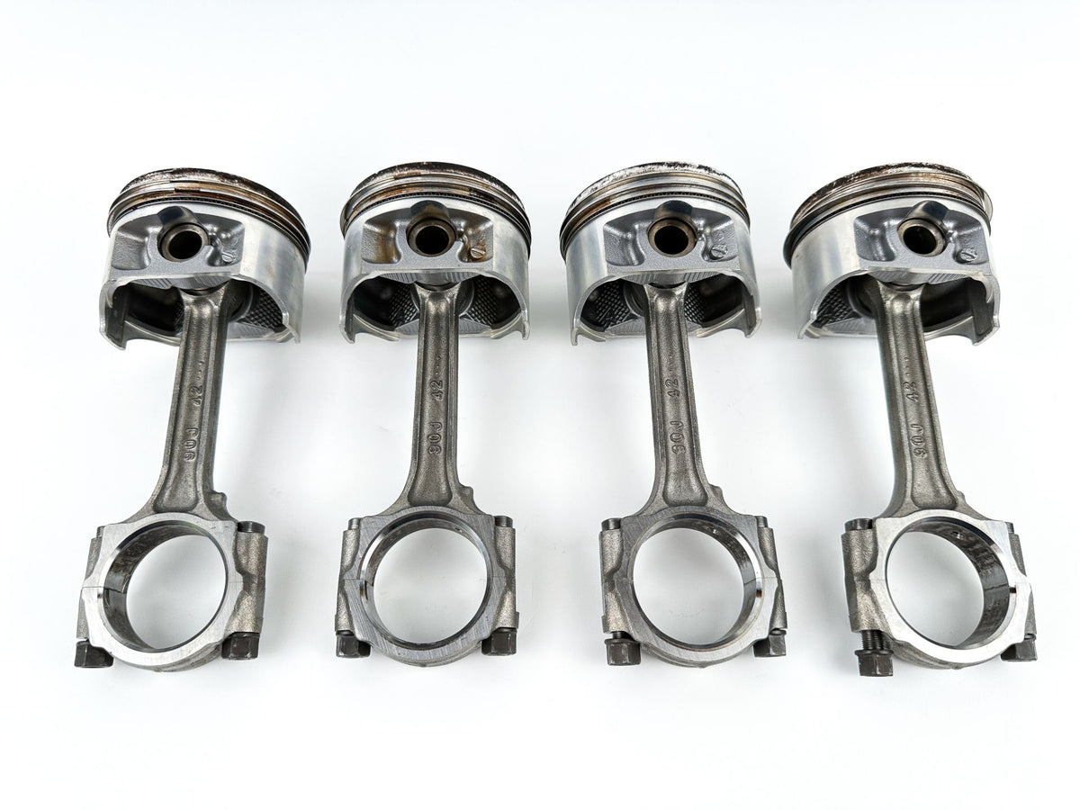 2008 Suzuki 115 HP 4 Stroke Outboard Piston & Connecting Rod Set 12160-92J00 OEM