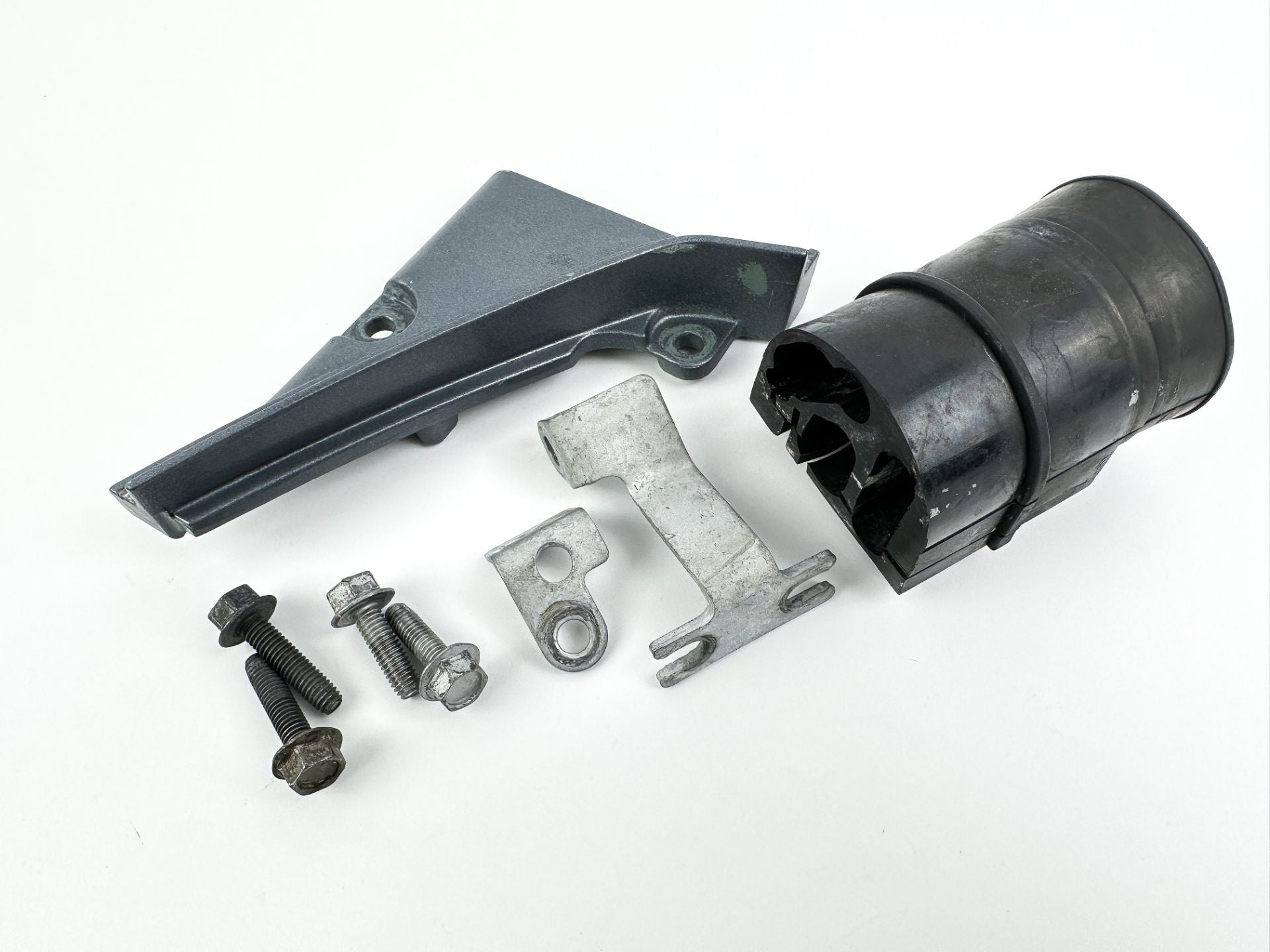 2000 Yamaha 100 HP 4 Stroke Outboard Cable Cover Plate 67F-42738-00-5B OEM