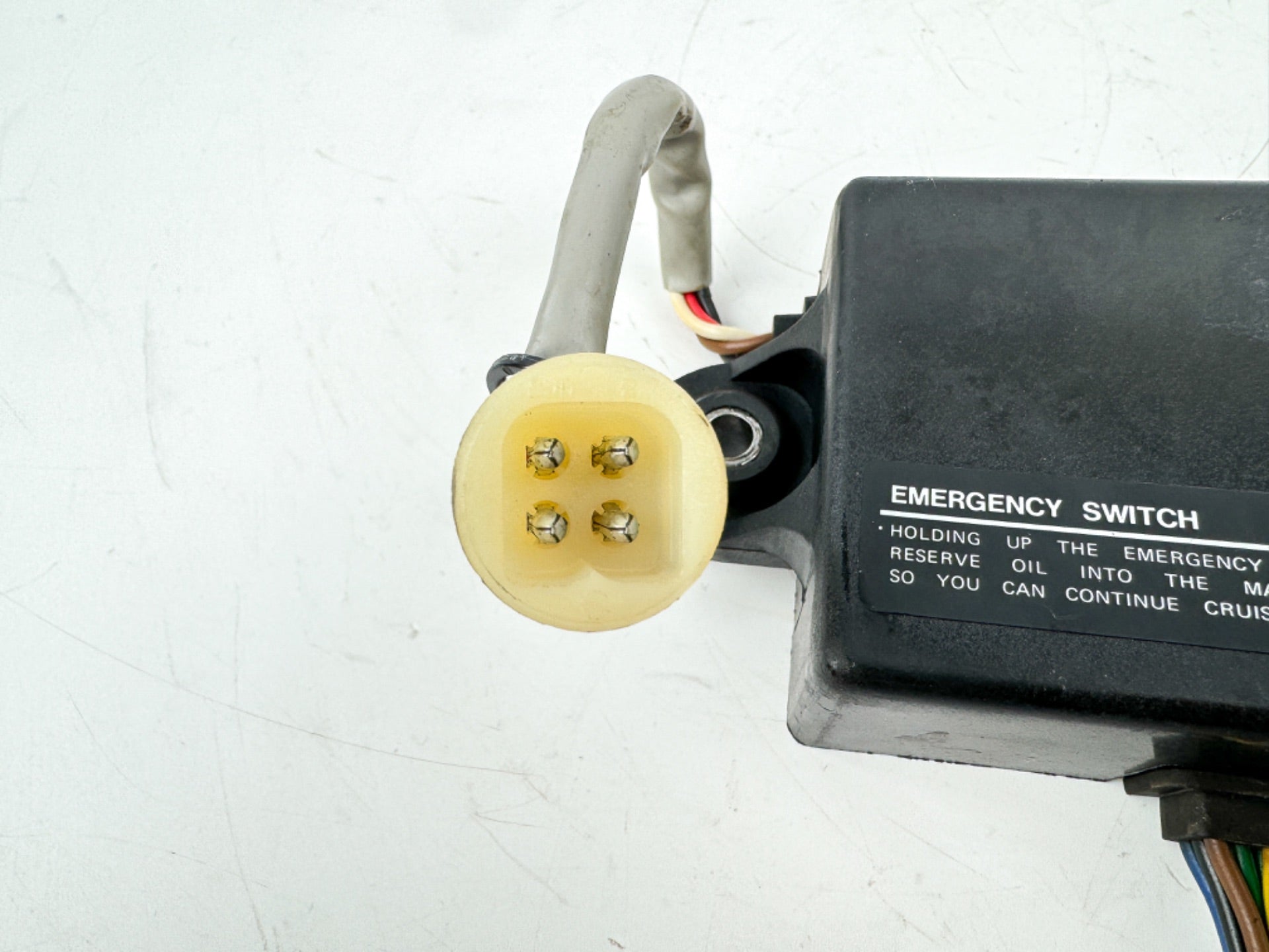 1989 Yamaha 130 HP 2 Stroke Outboard Emergency Oil Control Unit 6E5-85740-02-00 OEM