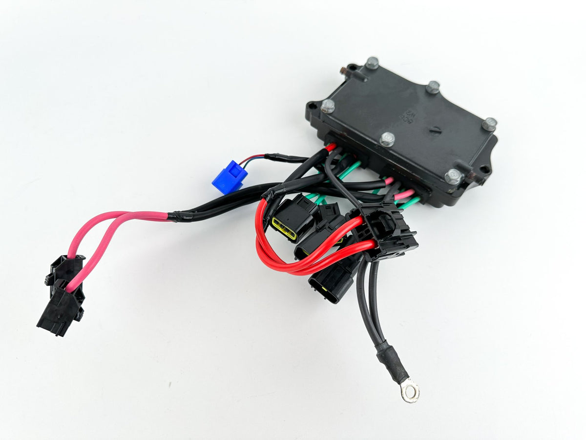 2014 Yamaha 300 HP 4 Stroke Outboard Rectifier & Regulator 6CE-81960-00-00 OEM