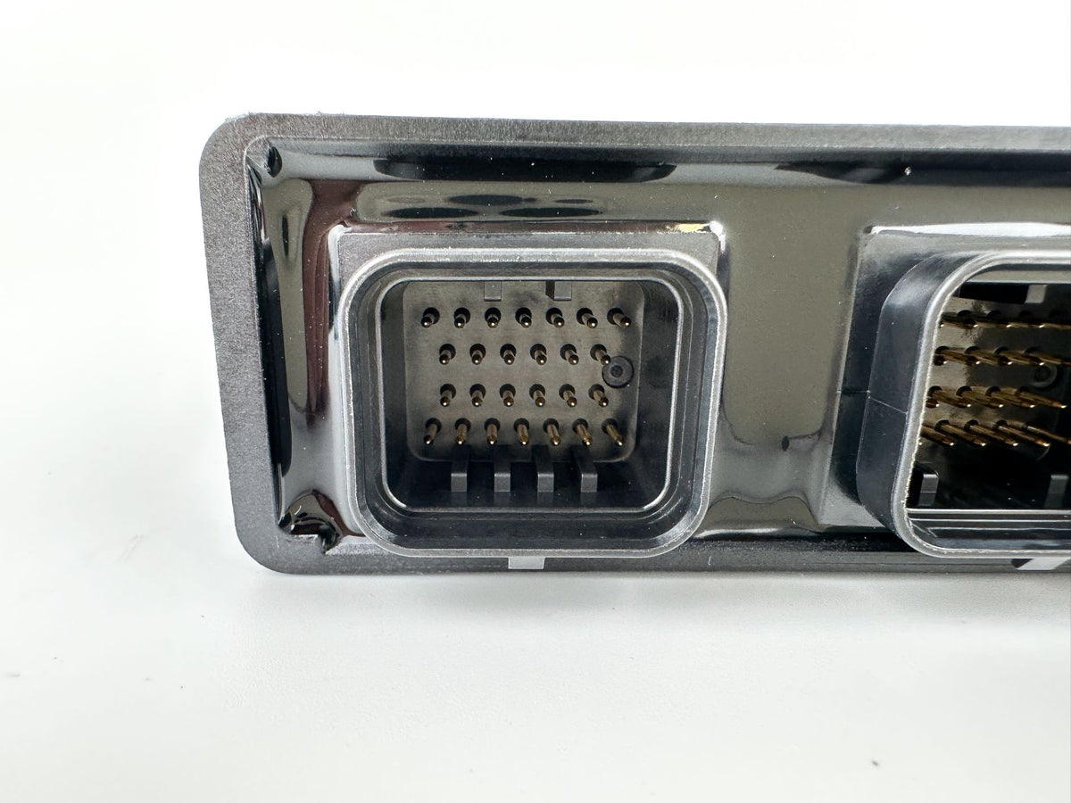 2007 Suzuki 300 HP 4 Stroke Outboard Engine Control Unit ECU 33920-98J10 OEM