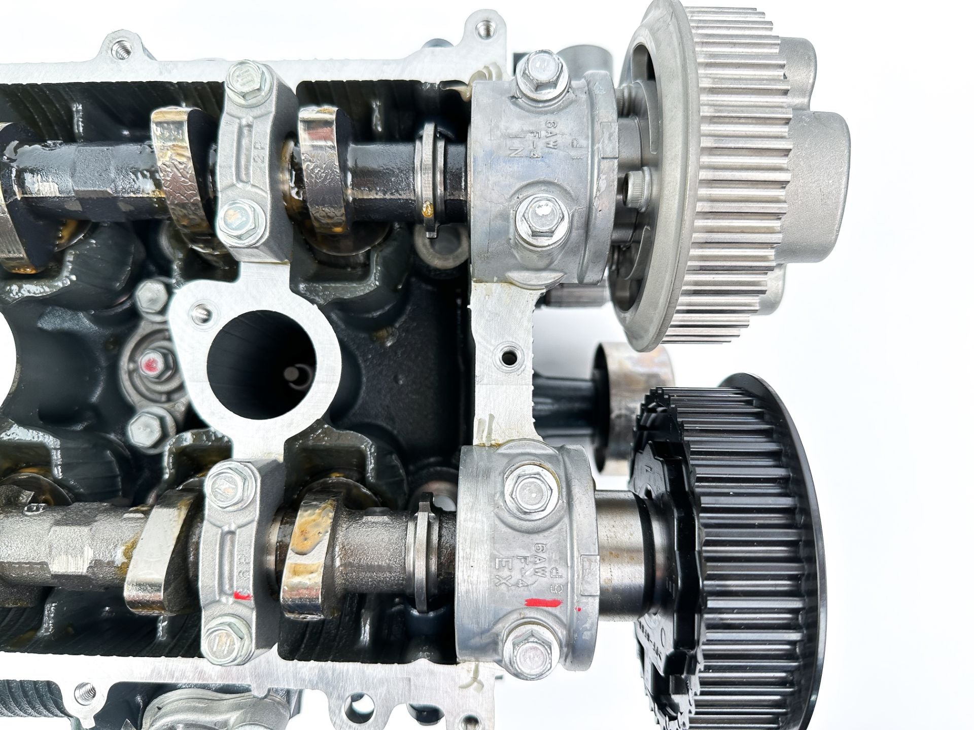 2019 Yamaha F250 250 HP 4 Stroke Outboard Port Cylinder Head 6CE-W009C-03-9S OEM