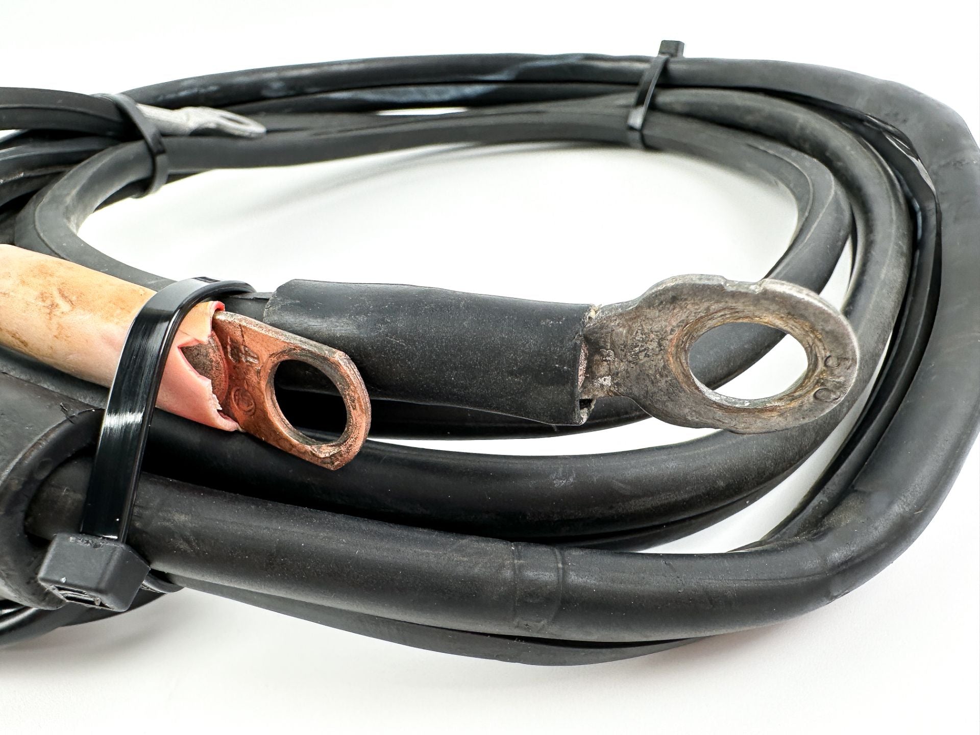 2003 Honda 50 HP 4 Stroke Outboard Battery Cables 32410-ZV5-820 OEM