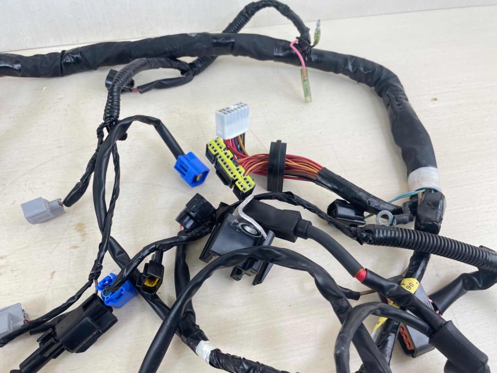 2008 Yamaha 250HP 3.3L 4 Stroke Outboard Engine Wiring Harness 6P2-82590-31-00