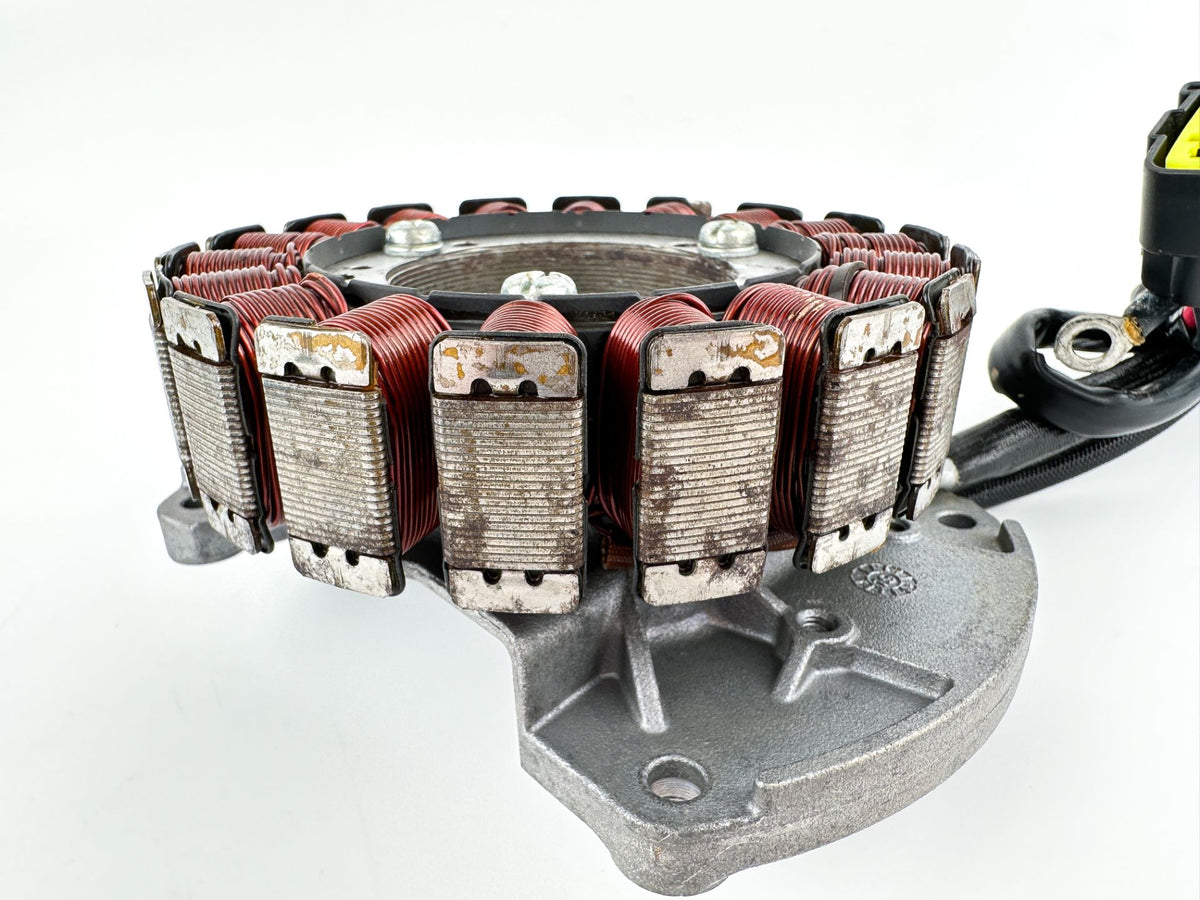 2006 Yamaha 90 HP 4 Stroke Outboard Stator Assembly 881336A03 OEM