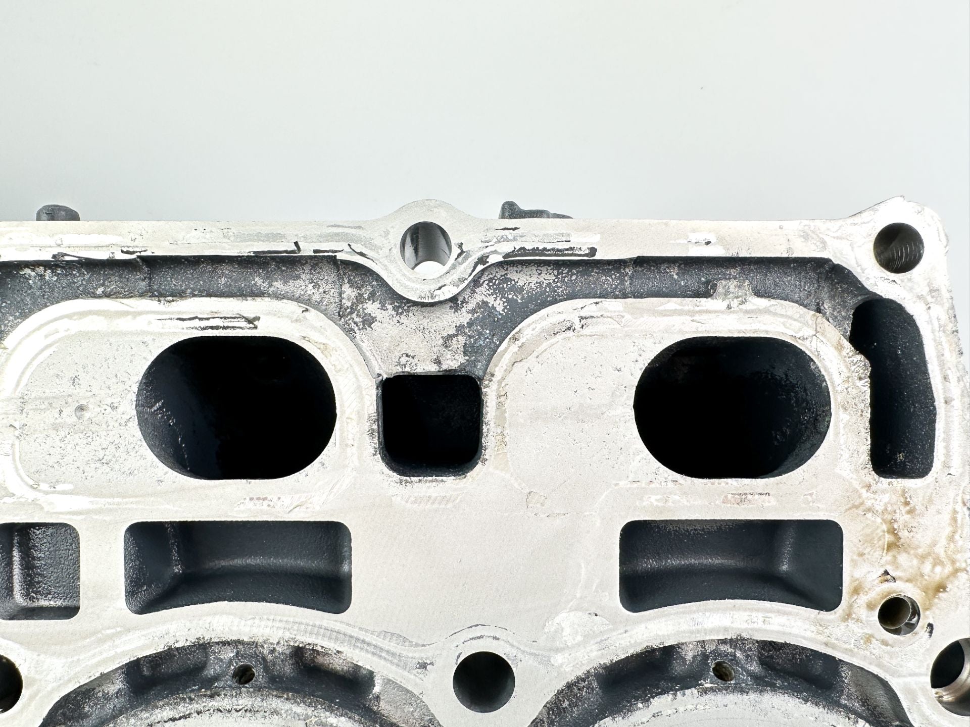 2011 - 2014 Yamaha 115 HP 4 Stroke Outboard Cylinder Head 68V-W009A-08-9S OEM