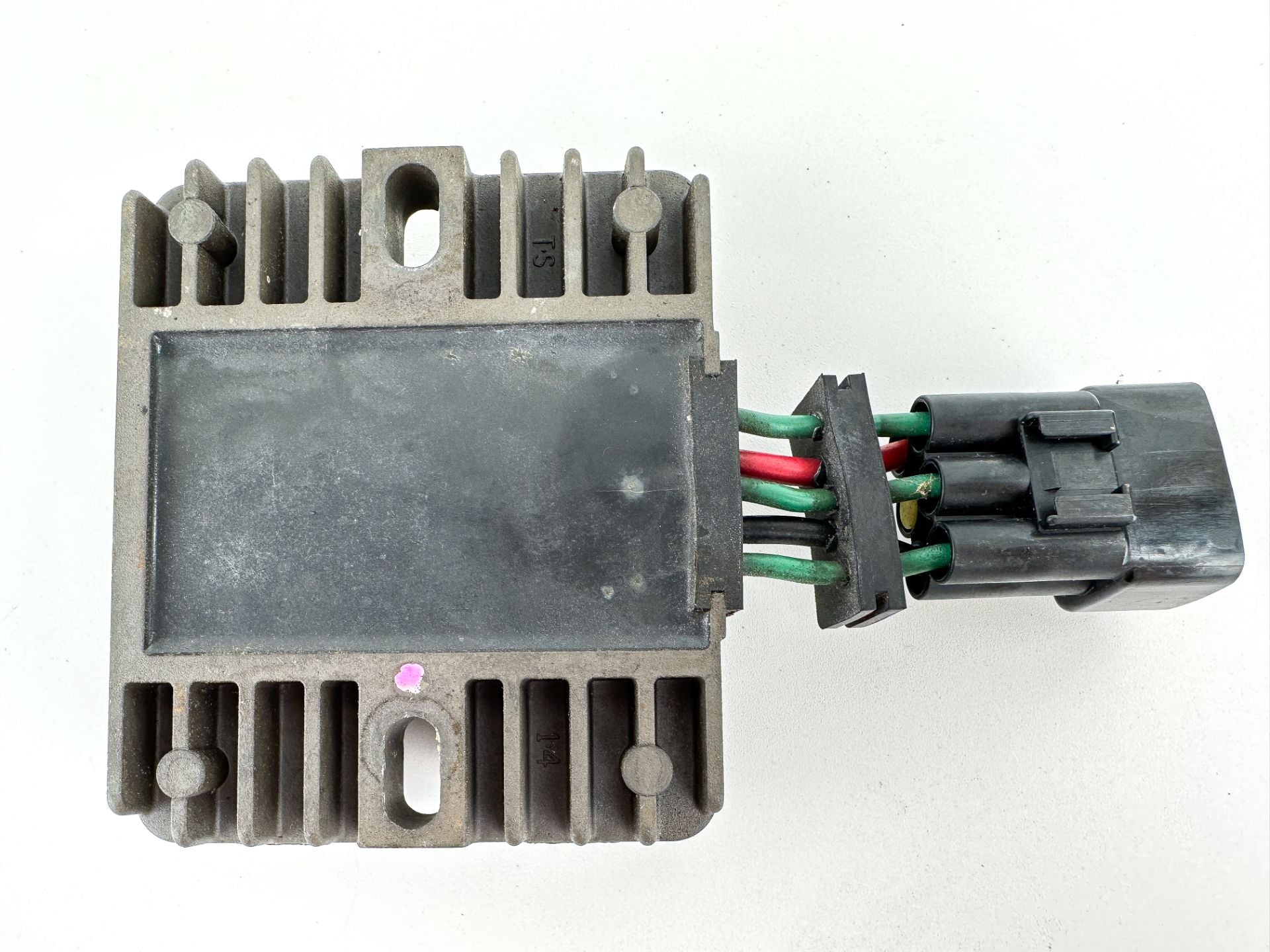 2005 Yamaha 115 HP 4 Stroke Outboard Rectifier & Regulator 68V-81960-00-00 OEM