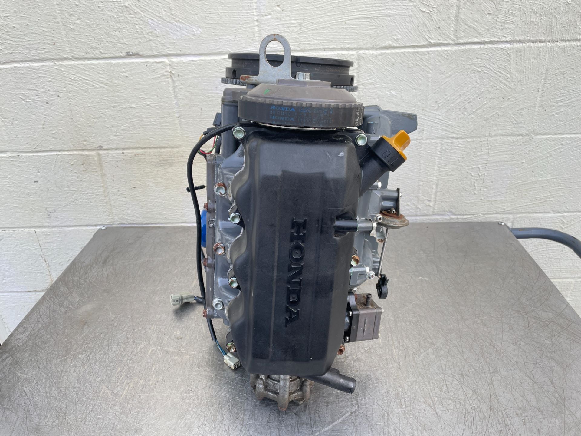 2007 Honda 50 HP 4 Stroke Outboard Powerhead 12000-ZW4-405ZA OEM