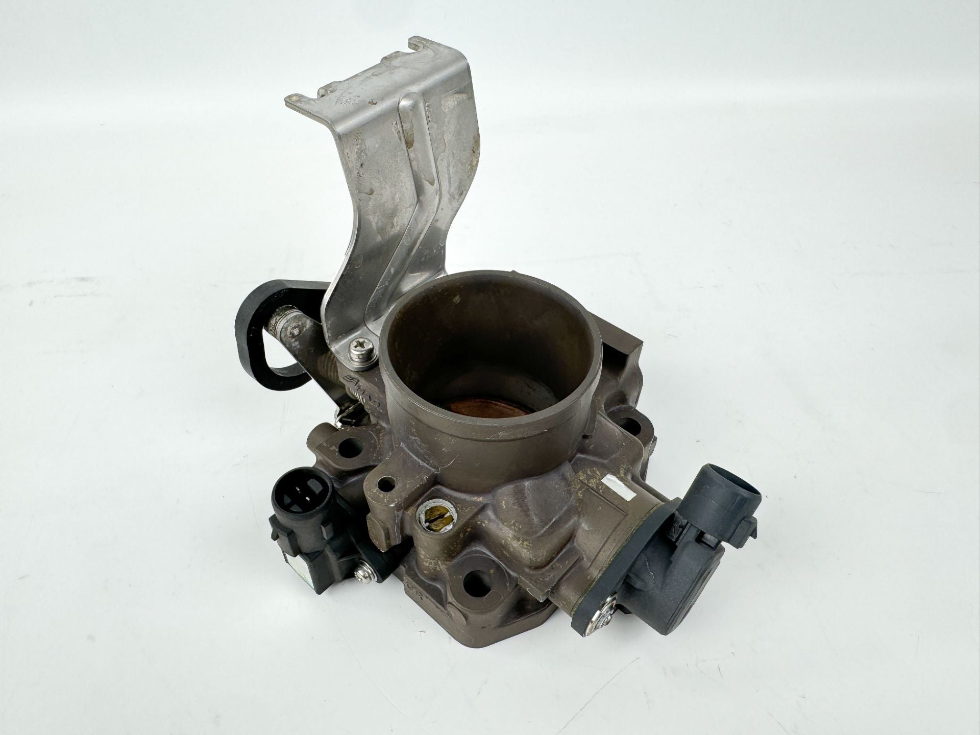 1999-2004 Honda 115 130 HP 4 Stroke Outboard Throttle Body Assembly 16400-ZW5-013