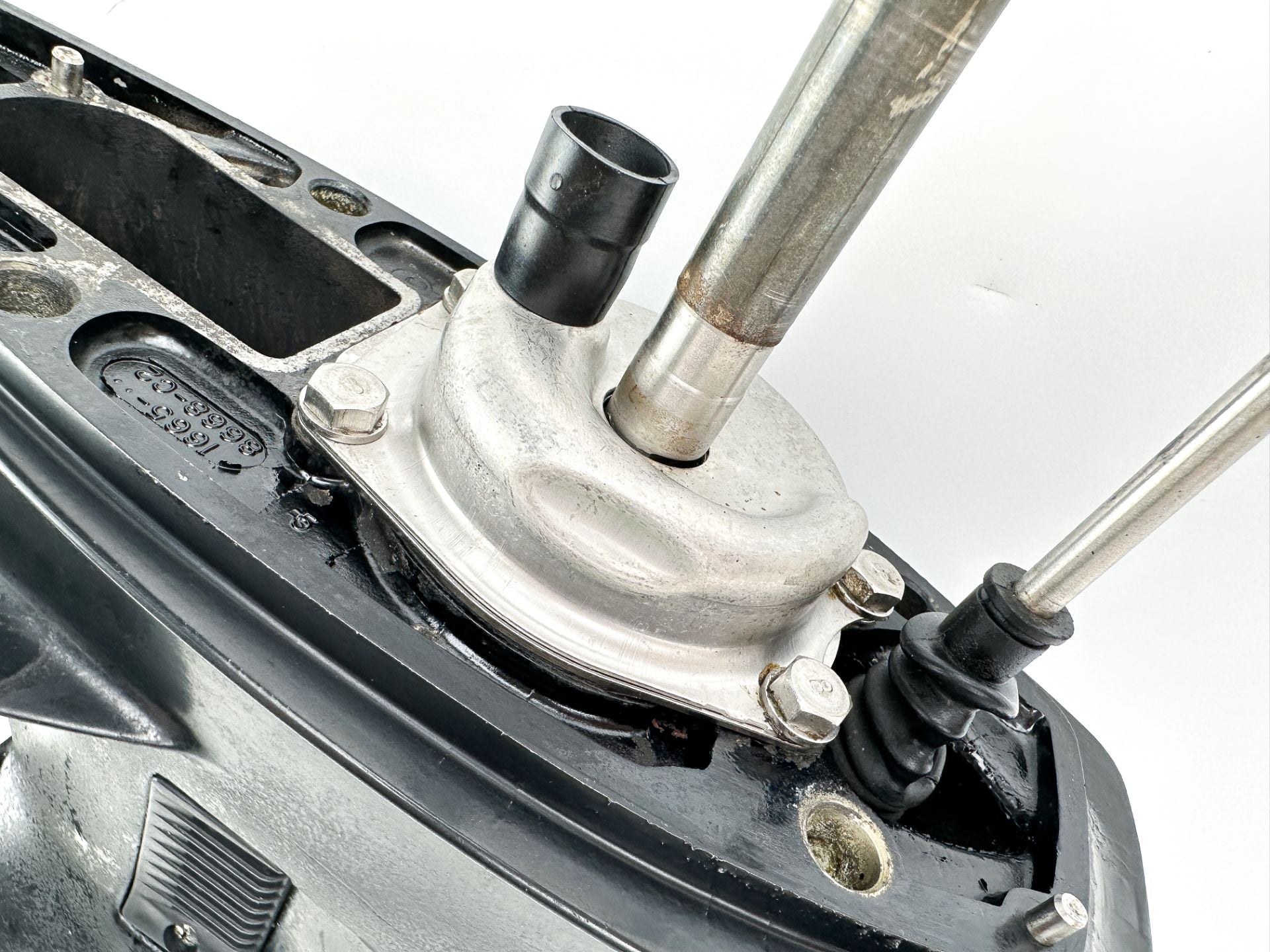 Mercury Mariner 20 25 HP 2 Stroke 15" Short Lower Unit Gear Case 8669T26