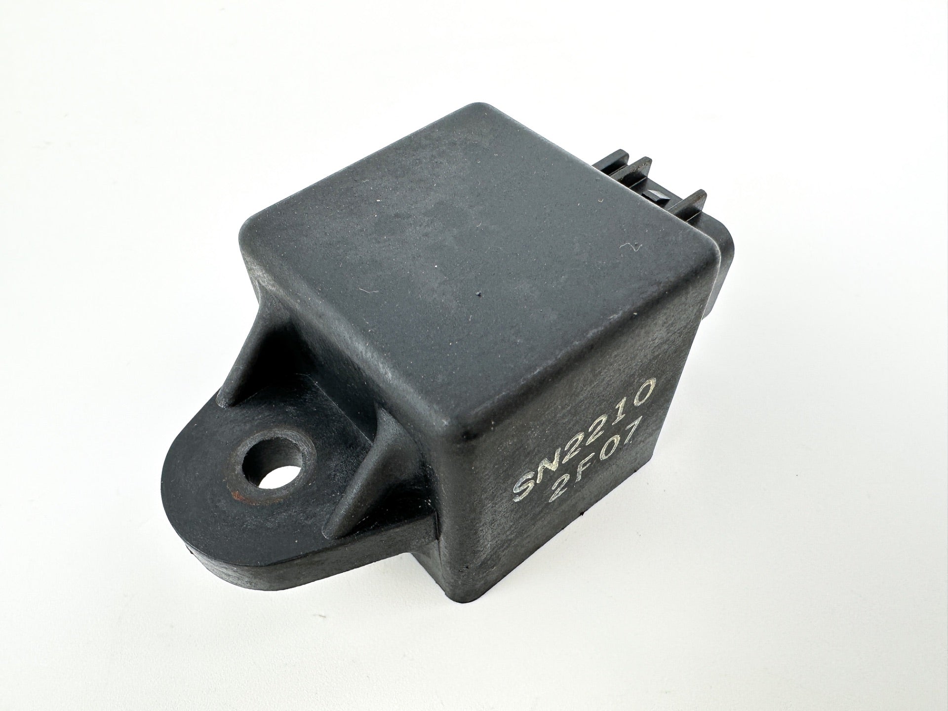 2003 Yamaha 225 HP 4 Stroke Outboard Relay Assembly 68V-81950-00-00 OEM