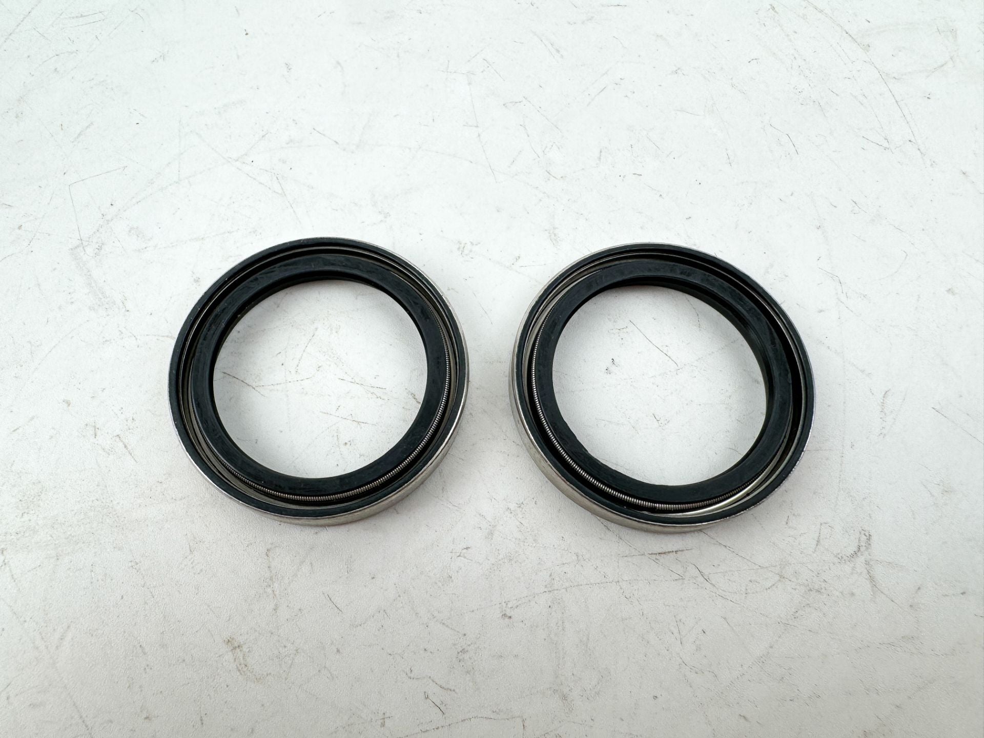 Johnson Evinrude BRP Prop Shaft Oil Seal Set Of 2 334950 Brand New OEM