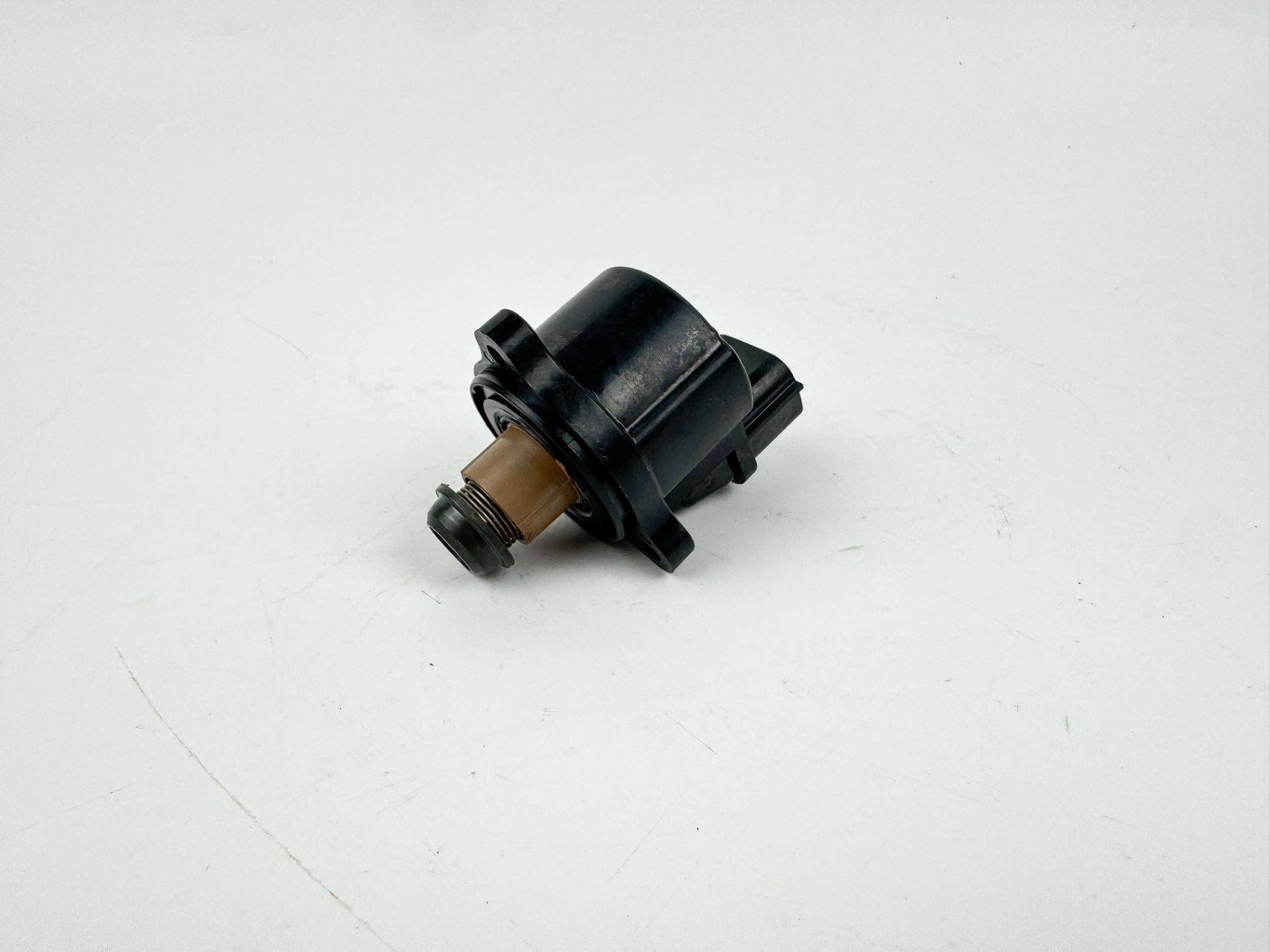 2007 Suzuki 250 HP 4 Stroke Outboard IAC Idle Air Control Valve 18137-52D00 OEM