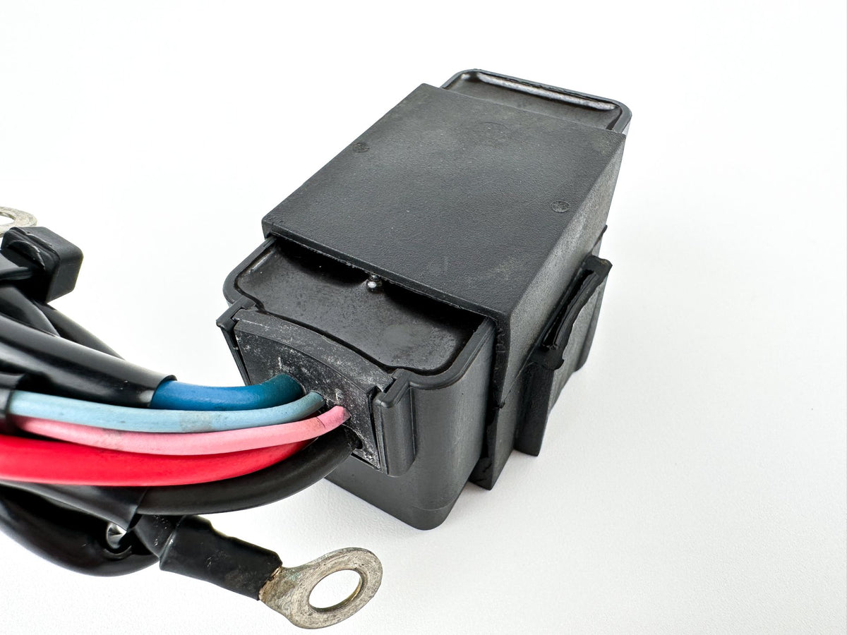 2004 Suzuki 200 HP 4 Stroke Outboard Trim Tilt Relay 38410-93J12 OEM