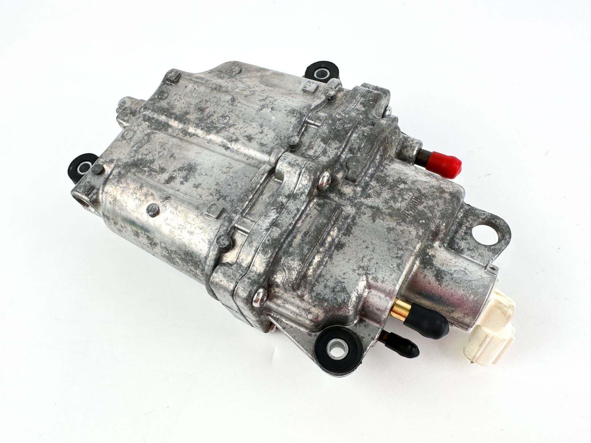2008 Suzuki 115 HP 4 Stroke Outboard Vapor Separator Tank VST 15600-90J00 OEM