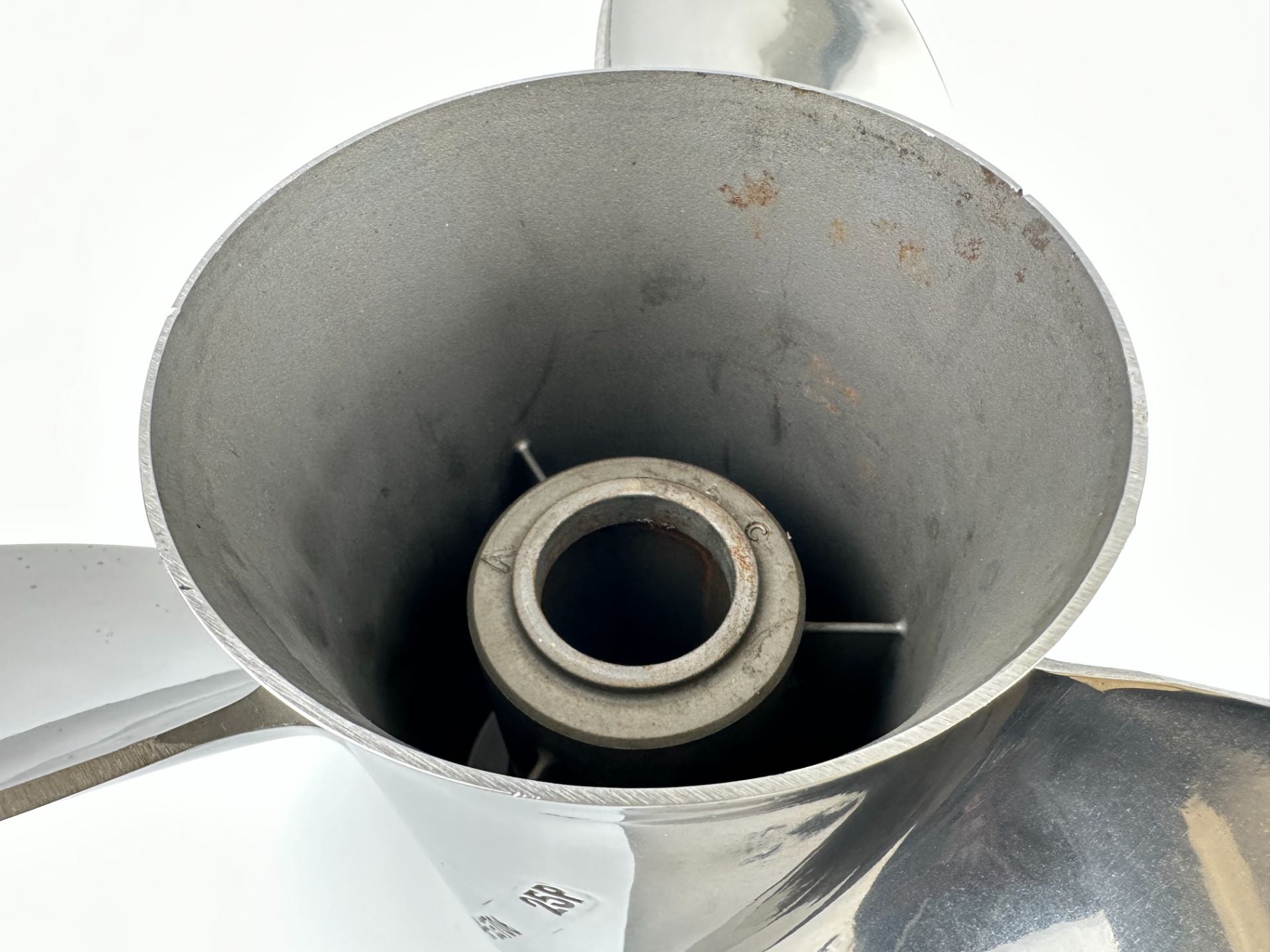 Mercury Marine Mirage Plus Stainless Prop 14 1/2 x 25P RH Standard 48-13706