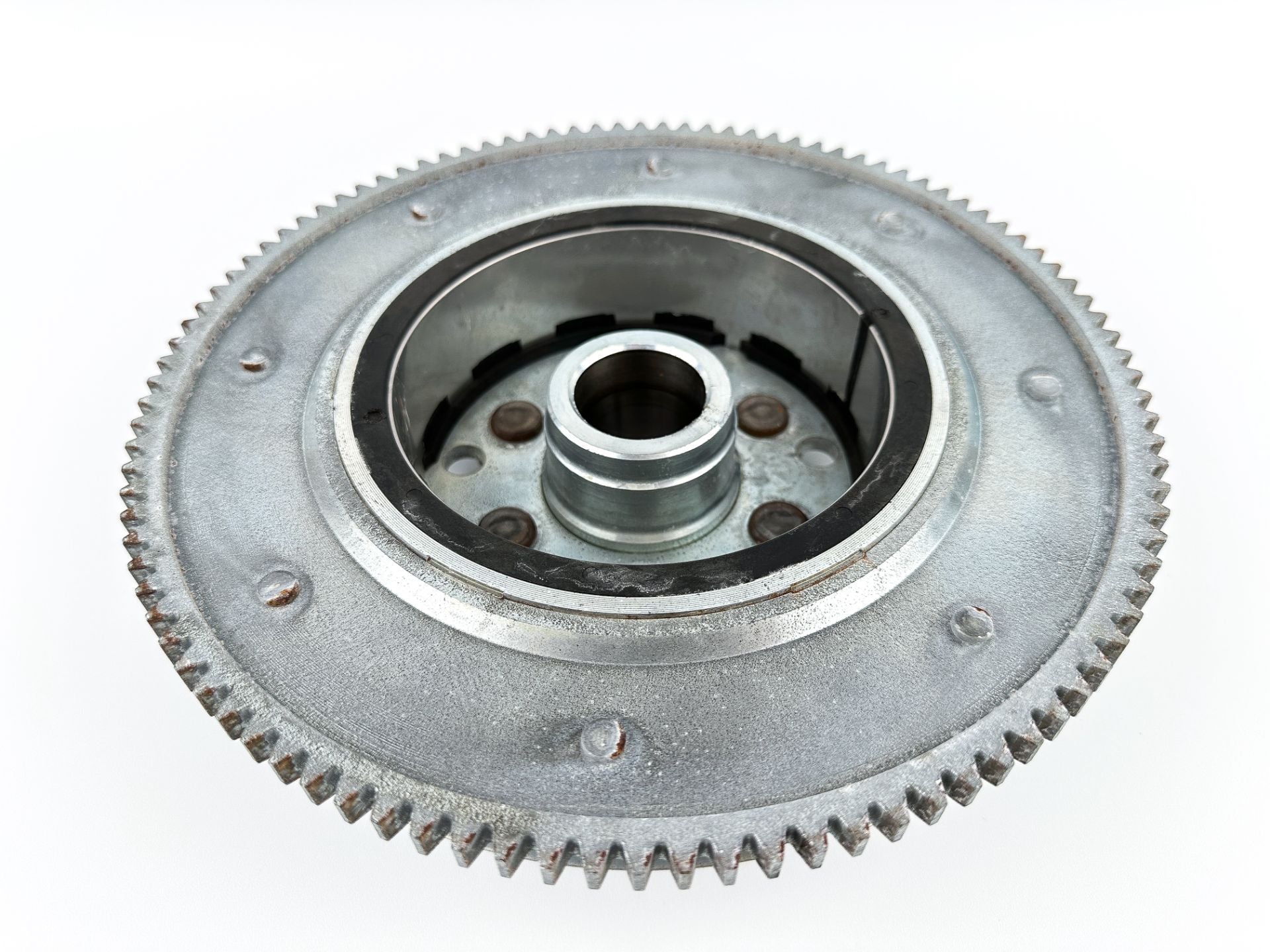 2011 Yamaha 115 HP 4 Stroke Outboard Flywheel Rotor 68V-81450-00-00 OEM