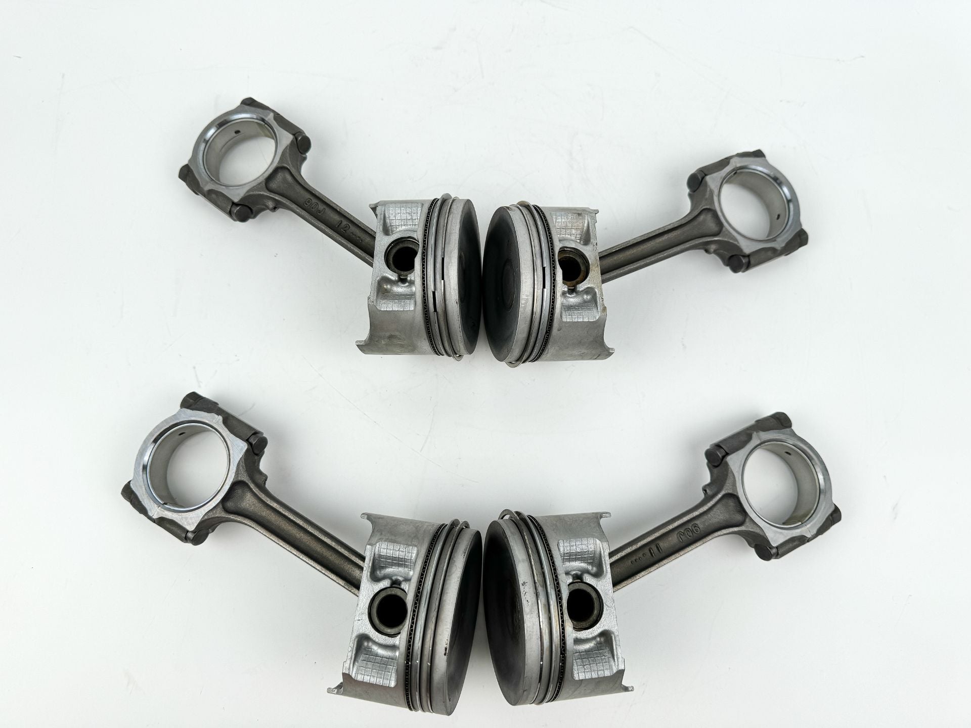 2003 Johnson / Johnson 140 HP 4 Stroke Outboard Piston & Connecting Rod Set 12160-92J00