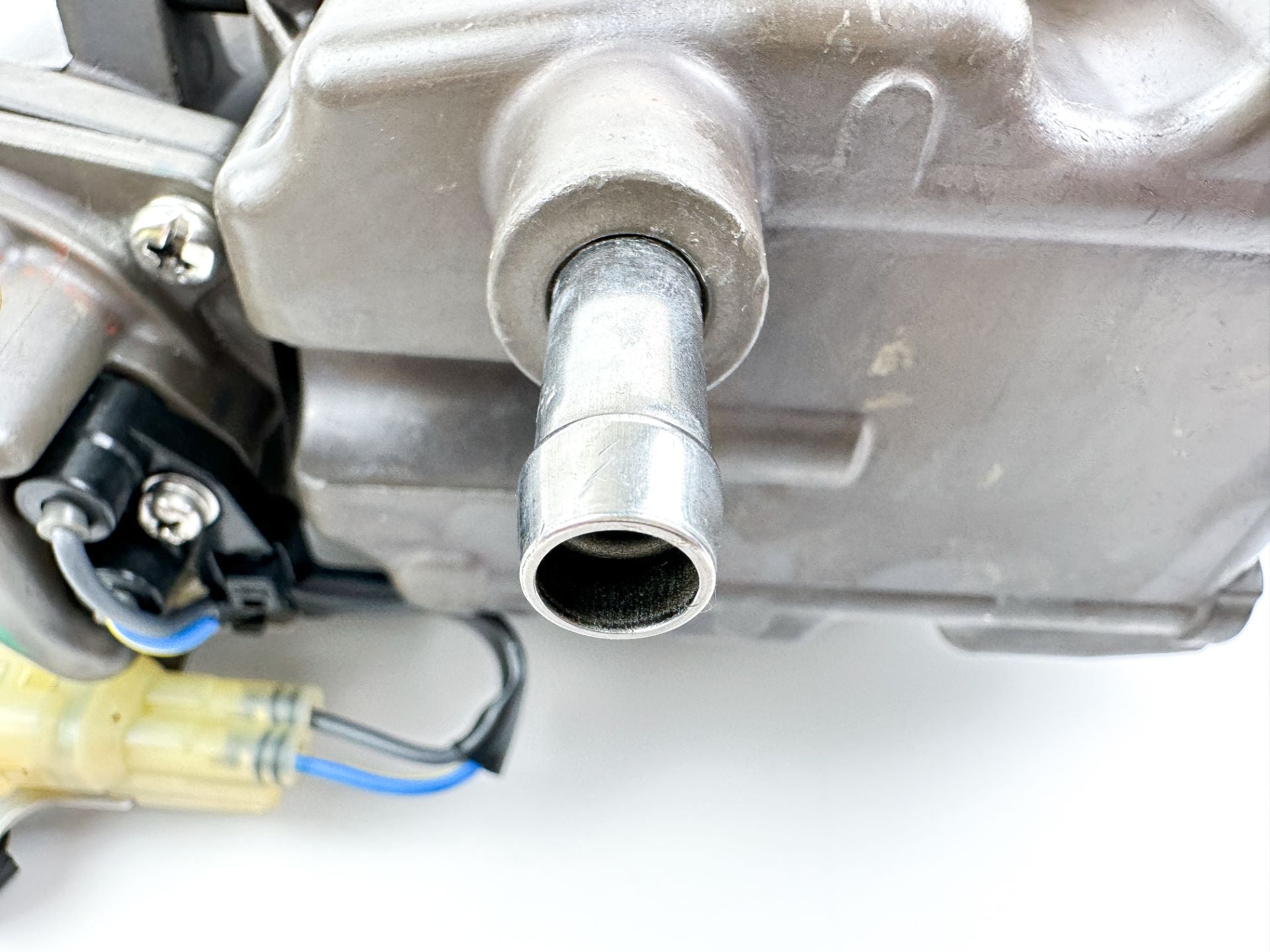 2016 Honda 150 HP 4 Stroke Outboard Vapor Separator Tank VST 16730-ZY6-063 OEM