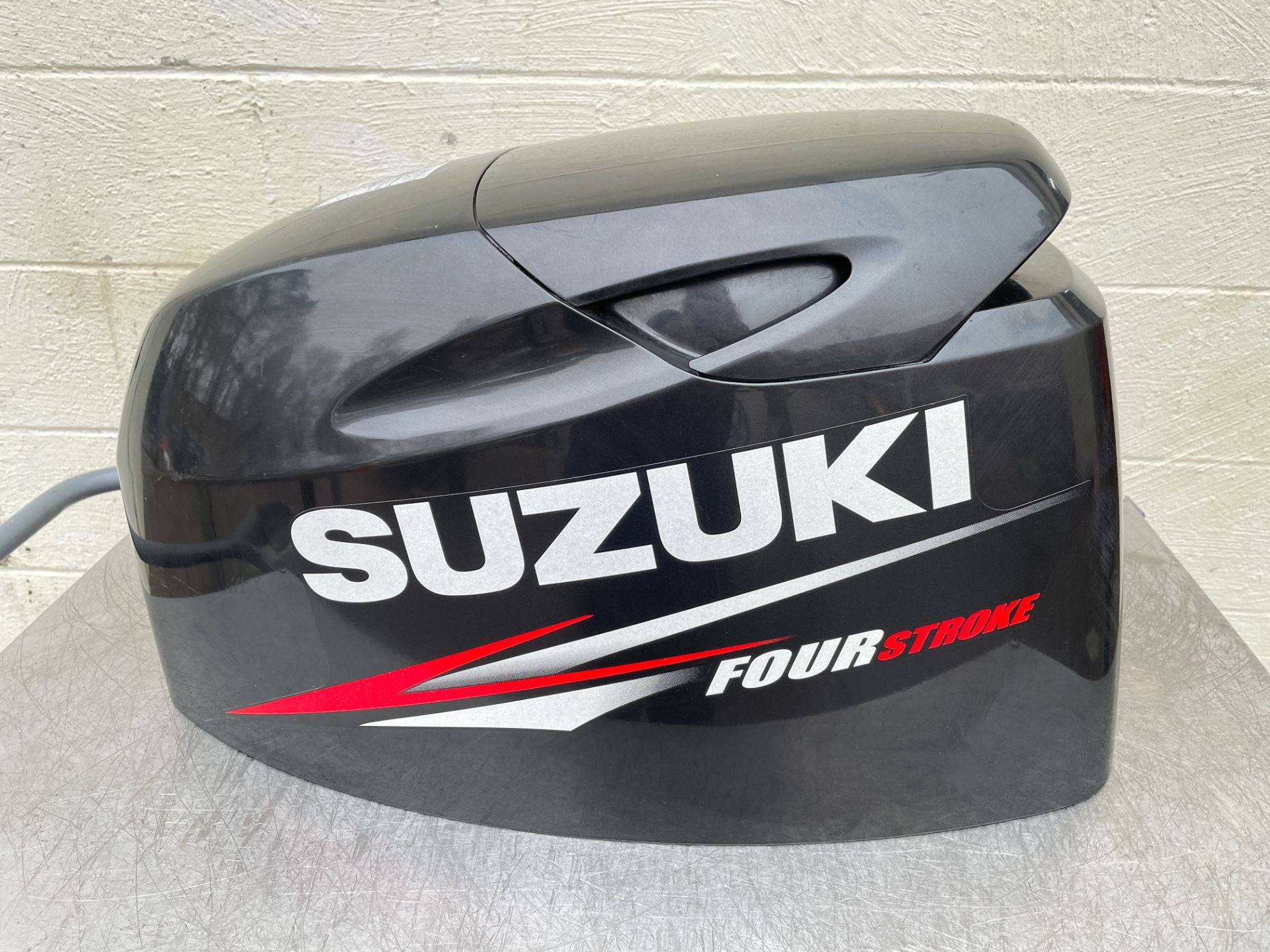 2016 Suzuki 40 HP 4 Stroke Outboard Top Cowling 61400-88805-0EP OEM