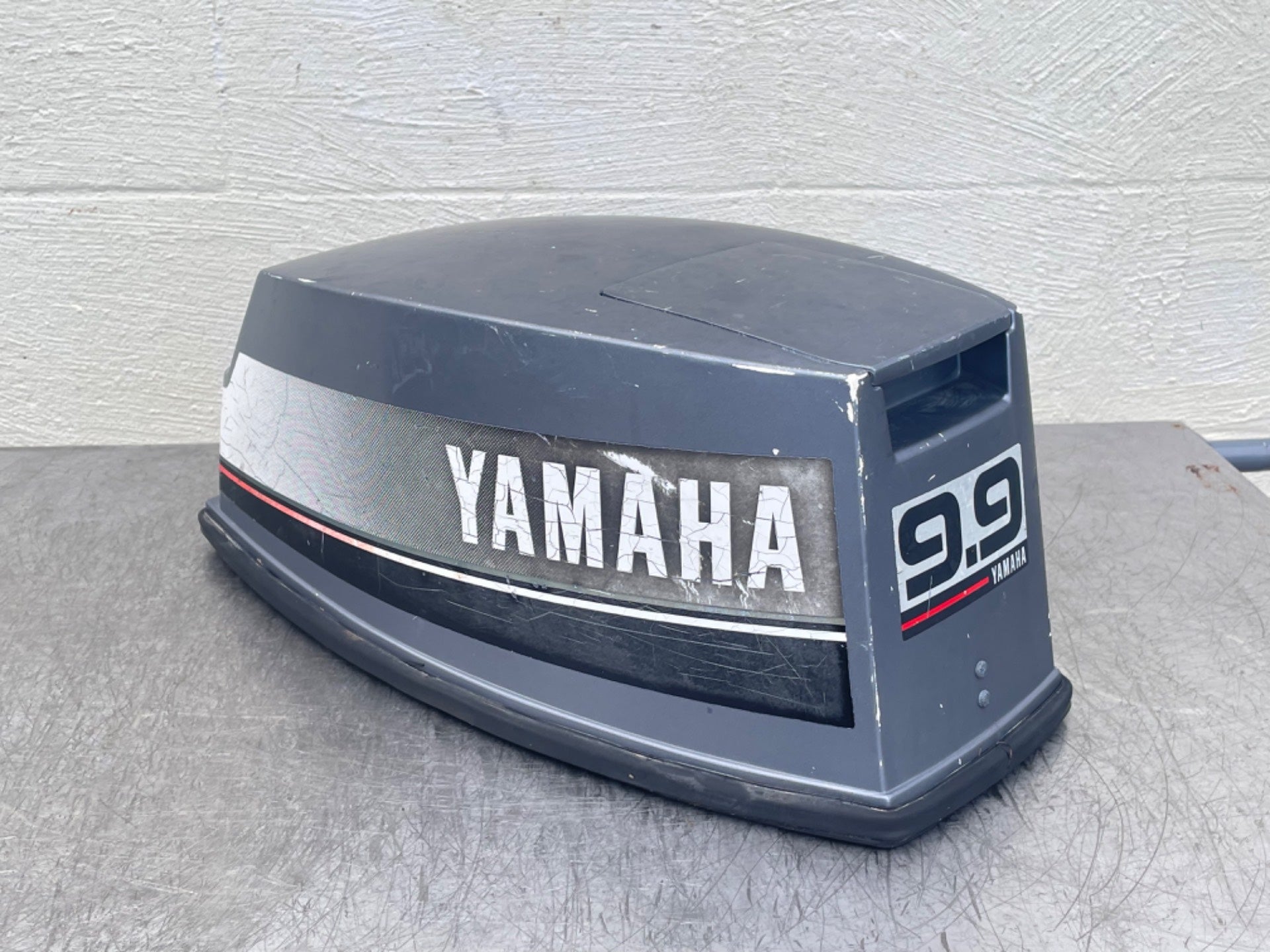 1984-95 Yamaha 9.9HP 2 Stroke Outboard Top Cover Cowling Hood 6E7-42610-13-EK