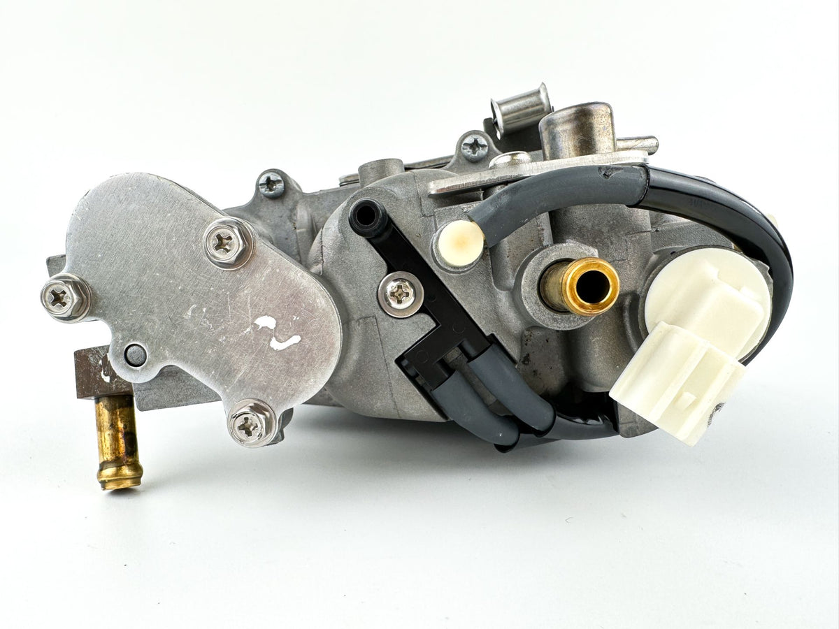2013 Yamaha 115 HP 4 Stroke Outboard VST Float Chamber Assembly 68V-14180-42-00 OEM
