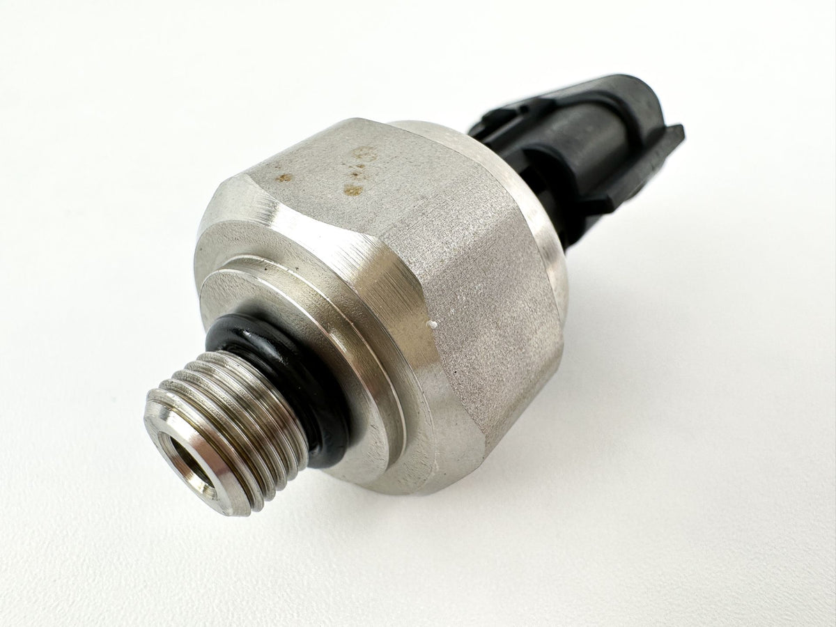 2022 Yamaha 200 HP 4 Stroke Outboard Oil Pressure Sensor 6AW-83651-01-00 OEM