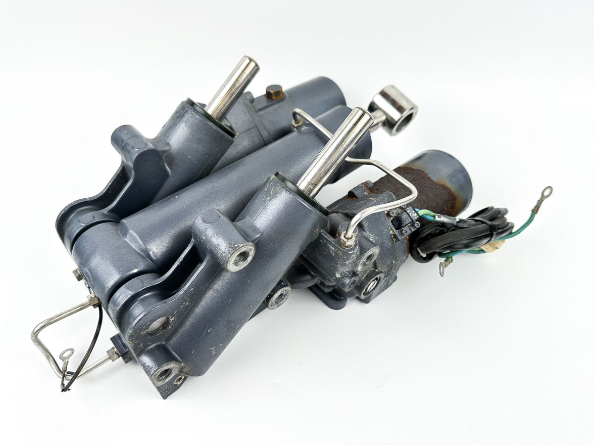 02-18 Yamaha 200 225 250 300 HP 4 Stroke Outboard Power Trim Tilt Unit Needs Motor