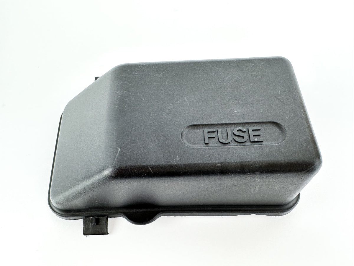 2002 Yamaha 200 HP 2 Stroke Outboard Fuse Box 68F-82170-01-00 OEM