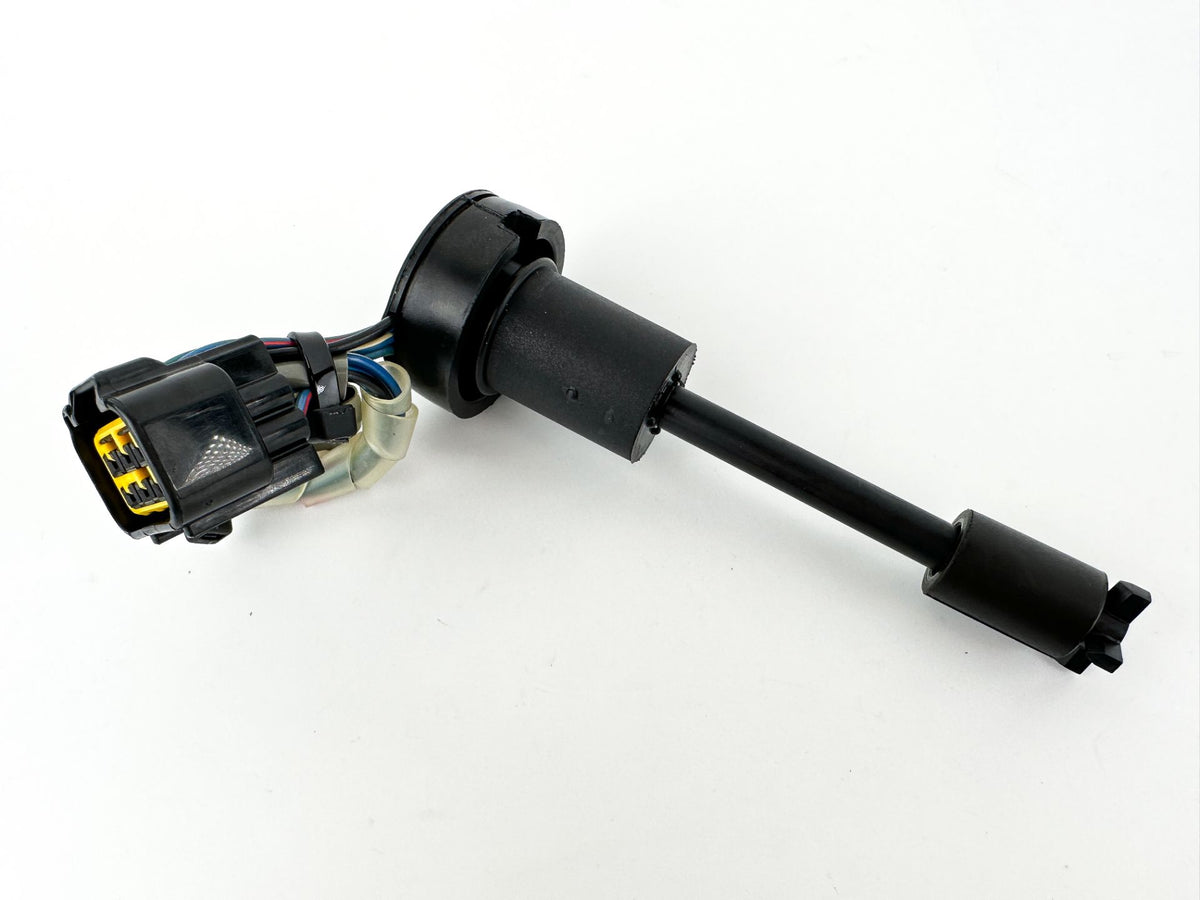 2005 Yamaha 200 HP 2 Stroke Outboard Oil Level Sensor 67H-85730-01-00 OEM