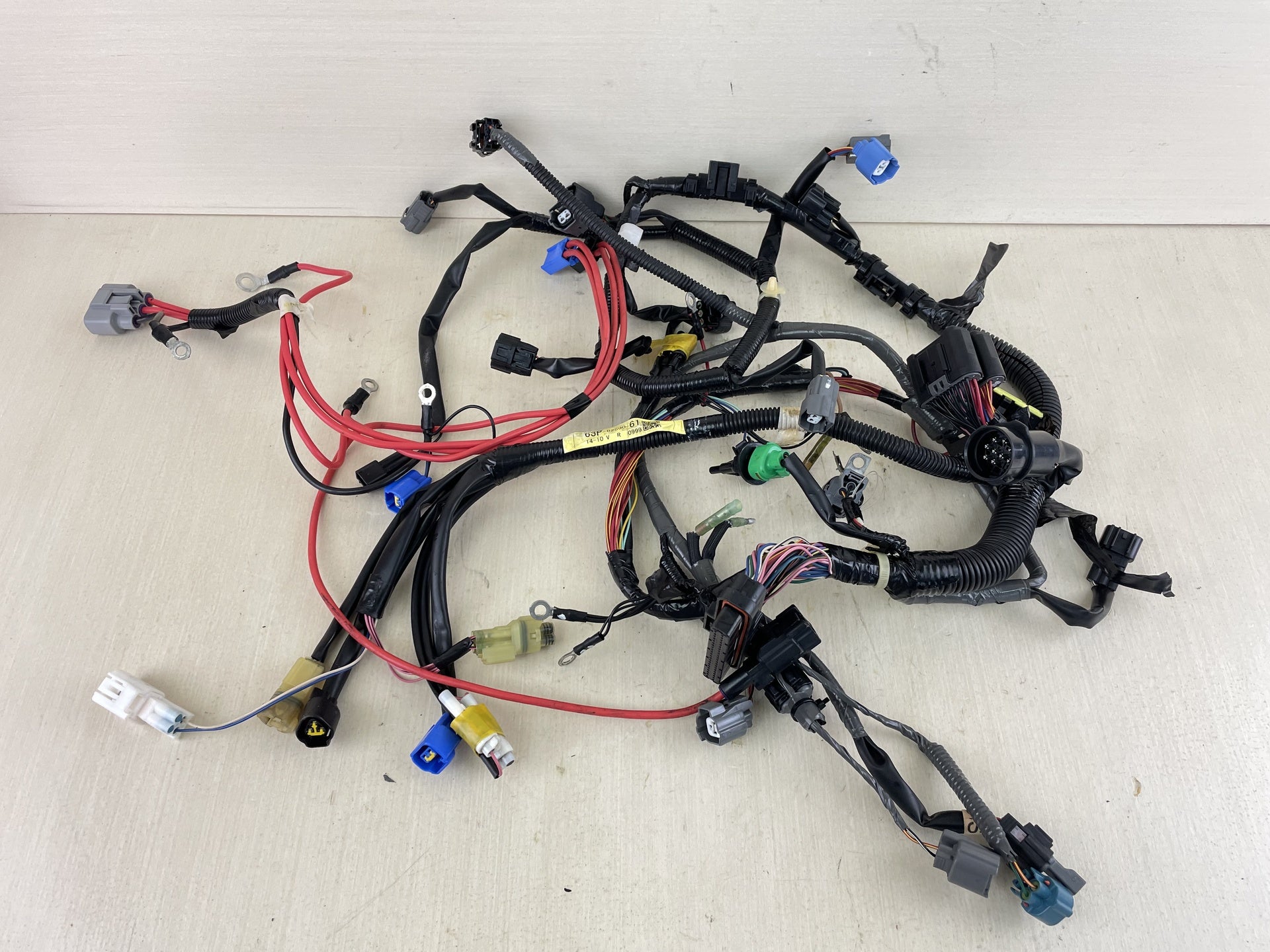 2014 Yamaha 150HP 4 Stroke Outboard Engine Wire Harness 63P-82590-61-00