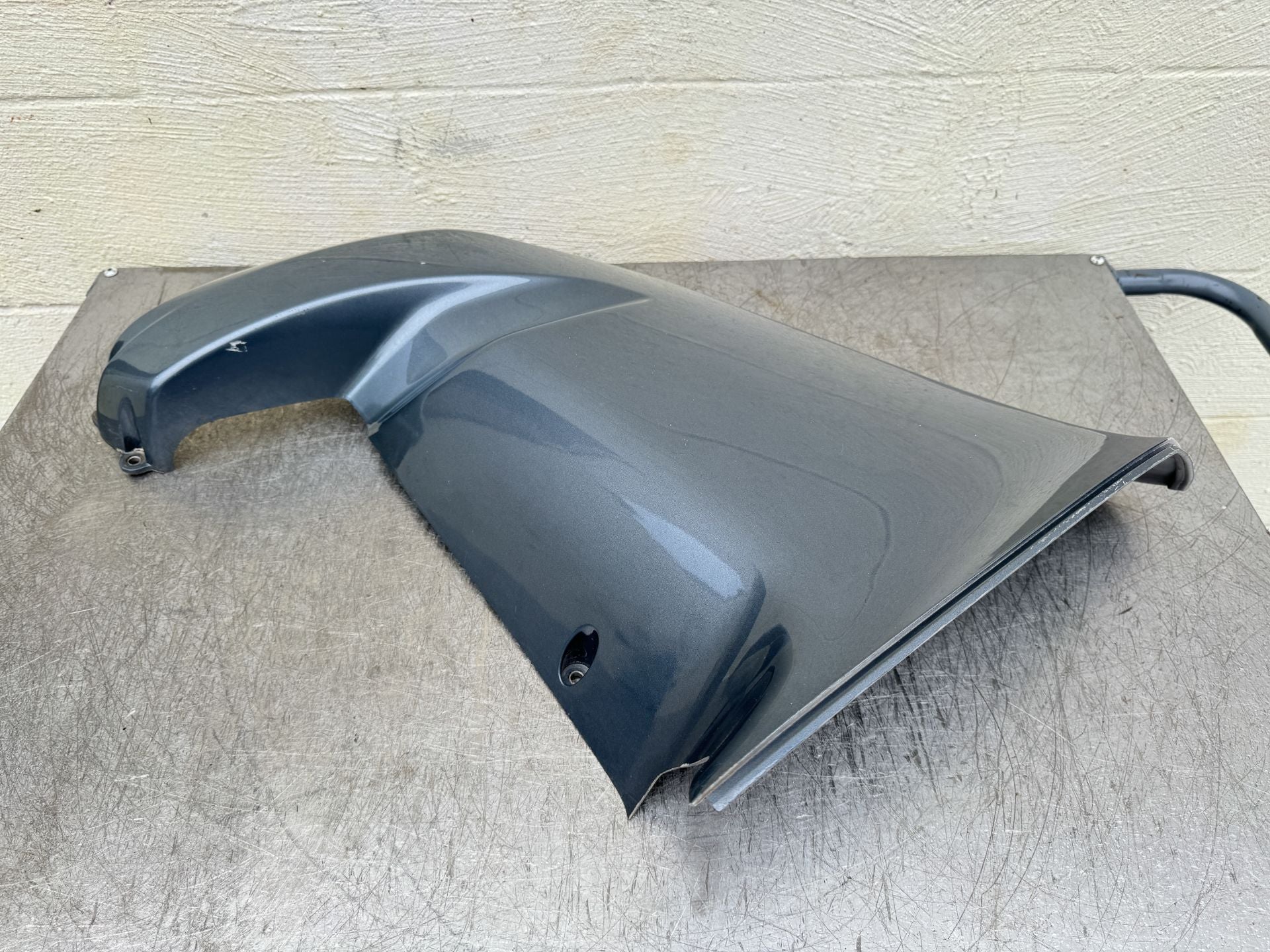 2007 Yamaha 250HP 3.3L Port Starboard Apron Lower Pans Cowling 69J-42741-00-8D