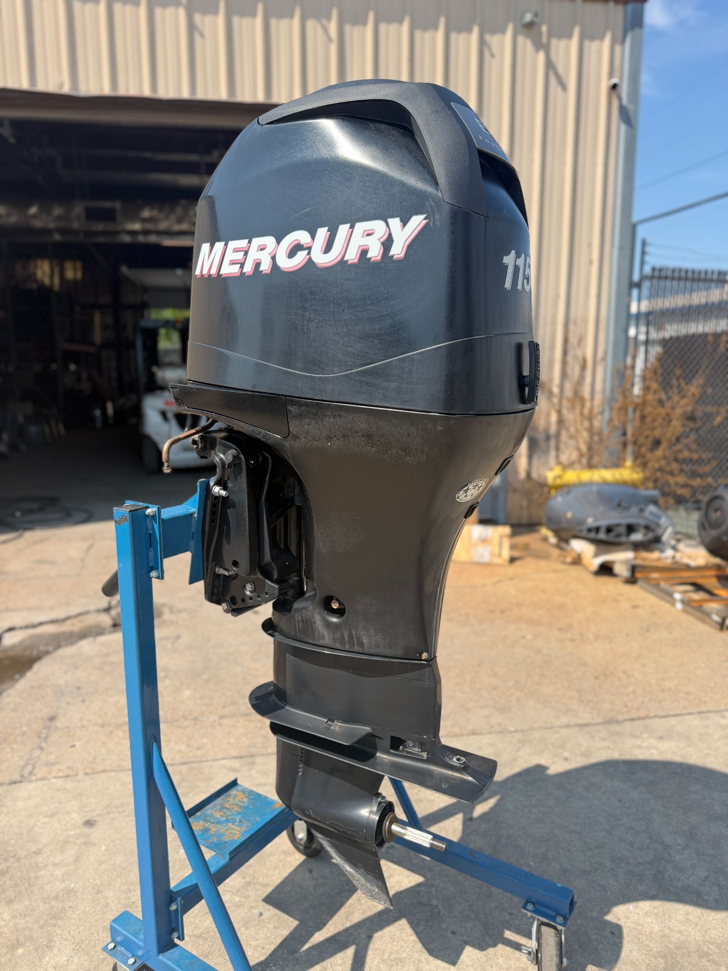 2007 Mercury 115HP 4 Stroke Outboard Engine W/ 25 Shaft 227 Hours