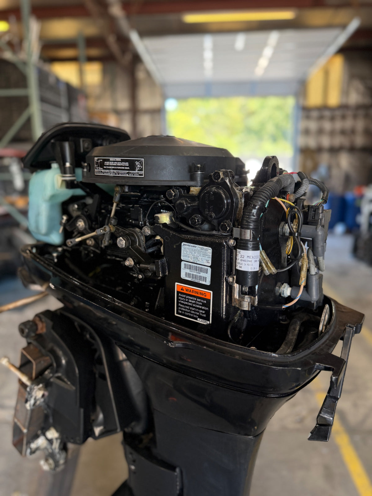 2000 Mercury 30 HP 2 Stroke Outboard Engine With 20" Shaft - Long