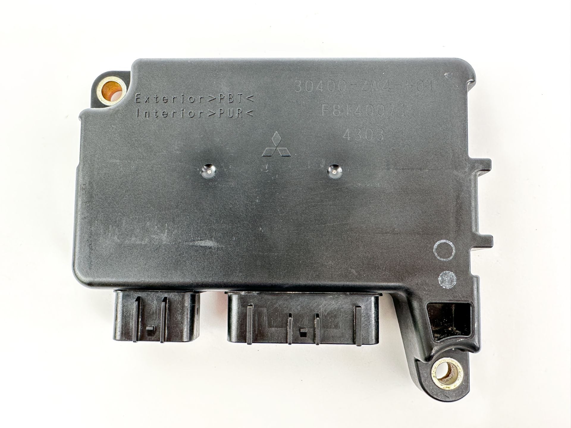 2004 Honda 40 HP 4 Stroke Outboard C.D.I CDI Assembly 30400-ZW4-H03 OEM