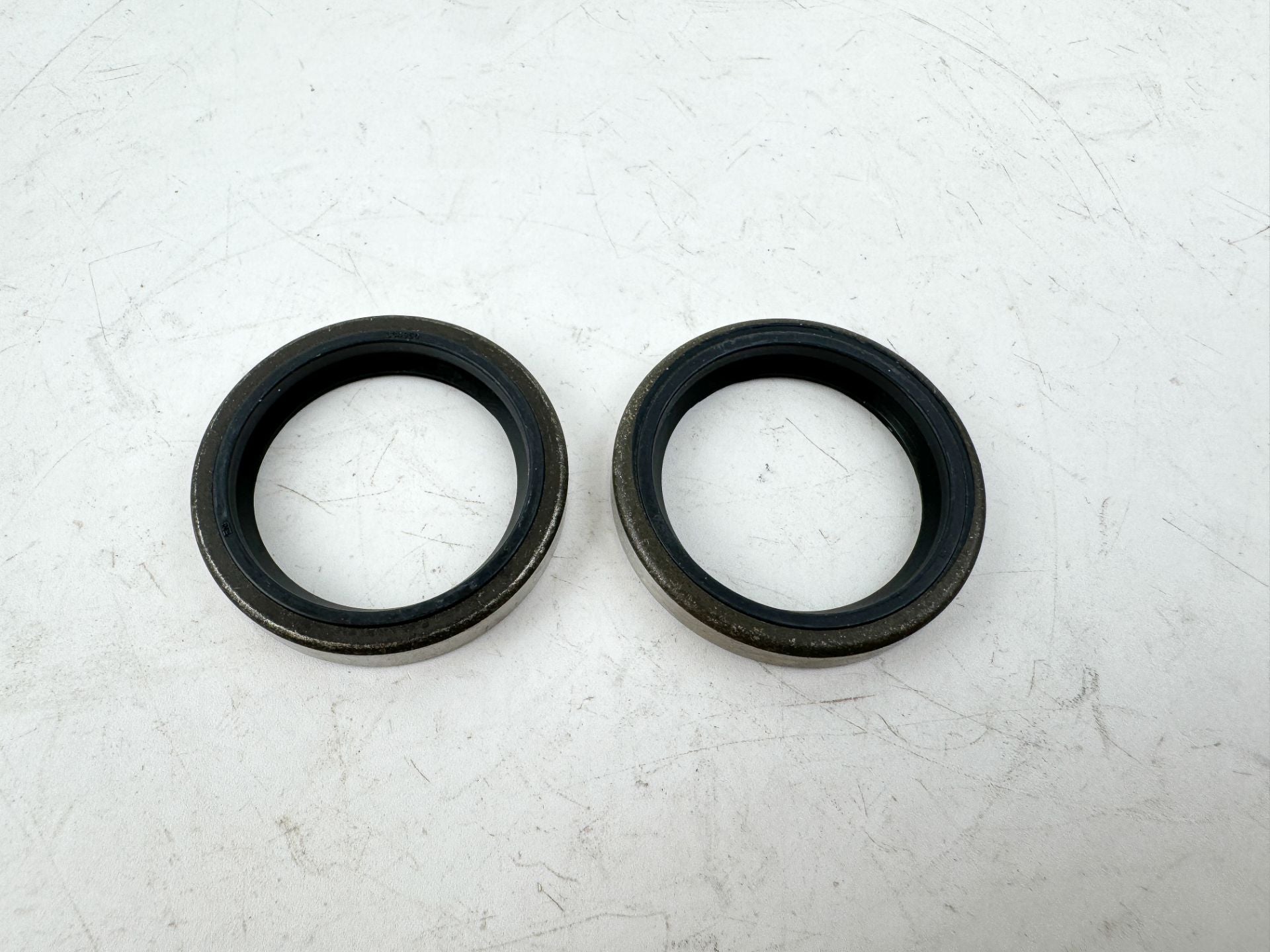 Johnson Evinrude BRP Prop Shaft Oil Seal Set Of 2 334950 Brand New OEM