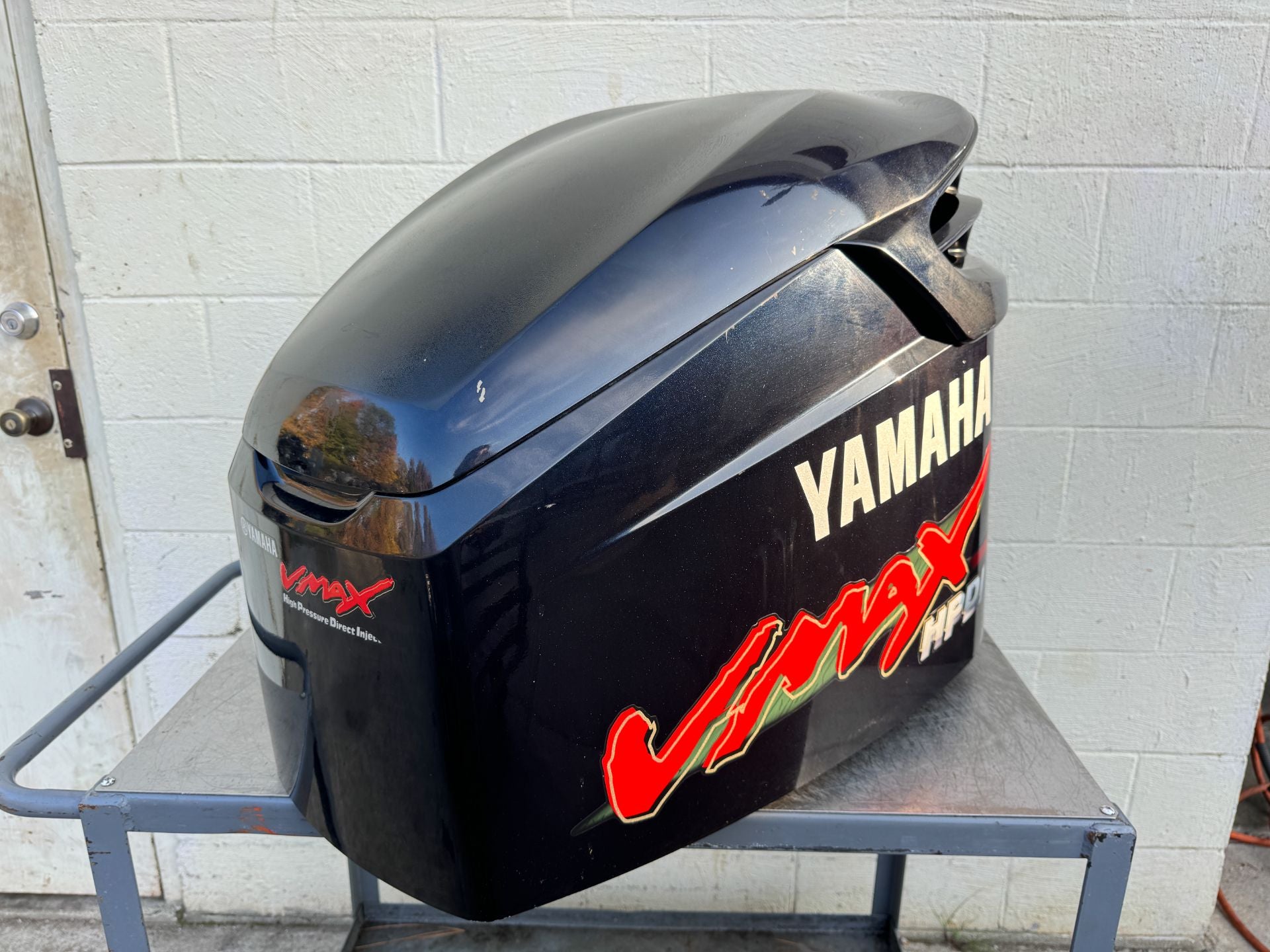 2005 Yamaha 250 HP 2 Stroke Outboard Top Cowling 60X-42610-00-NA OEM