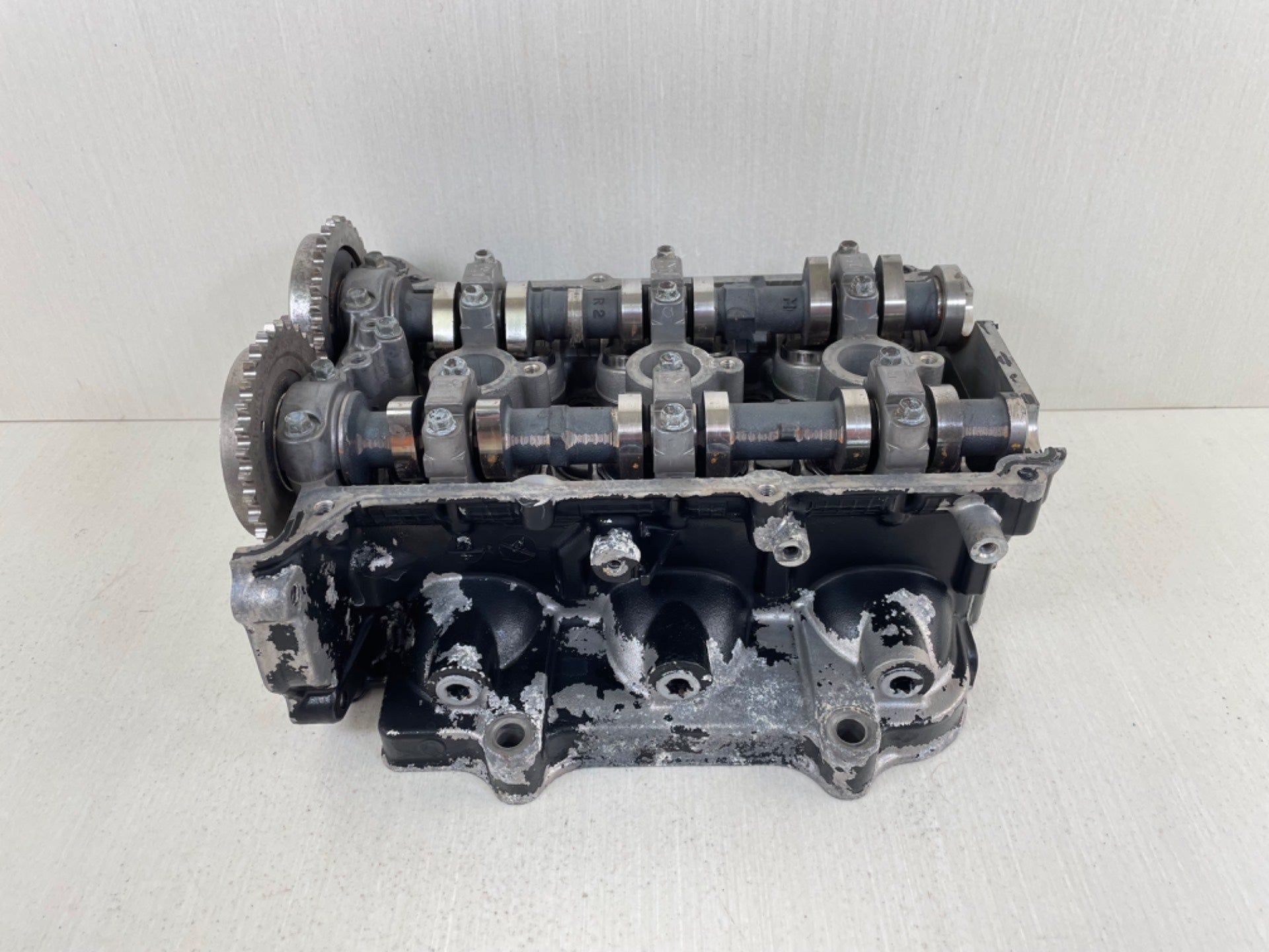 1999-2010 Suzuki 50 HP 4 Stroke Outboared Cylinder Head 11100-87J02-019