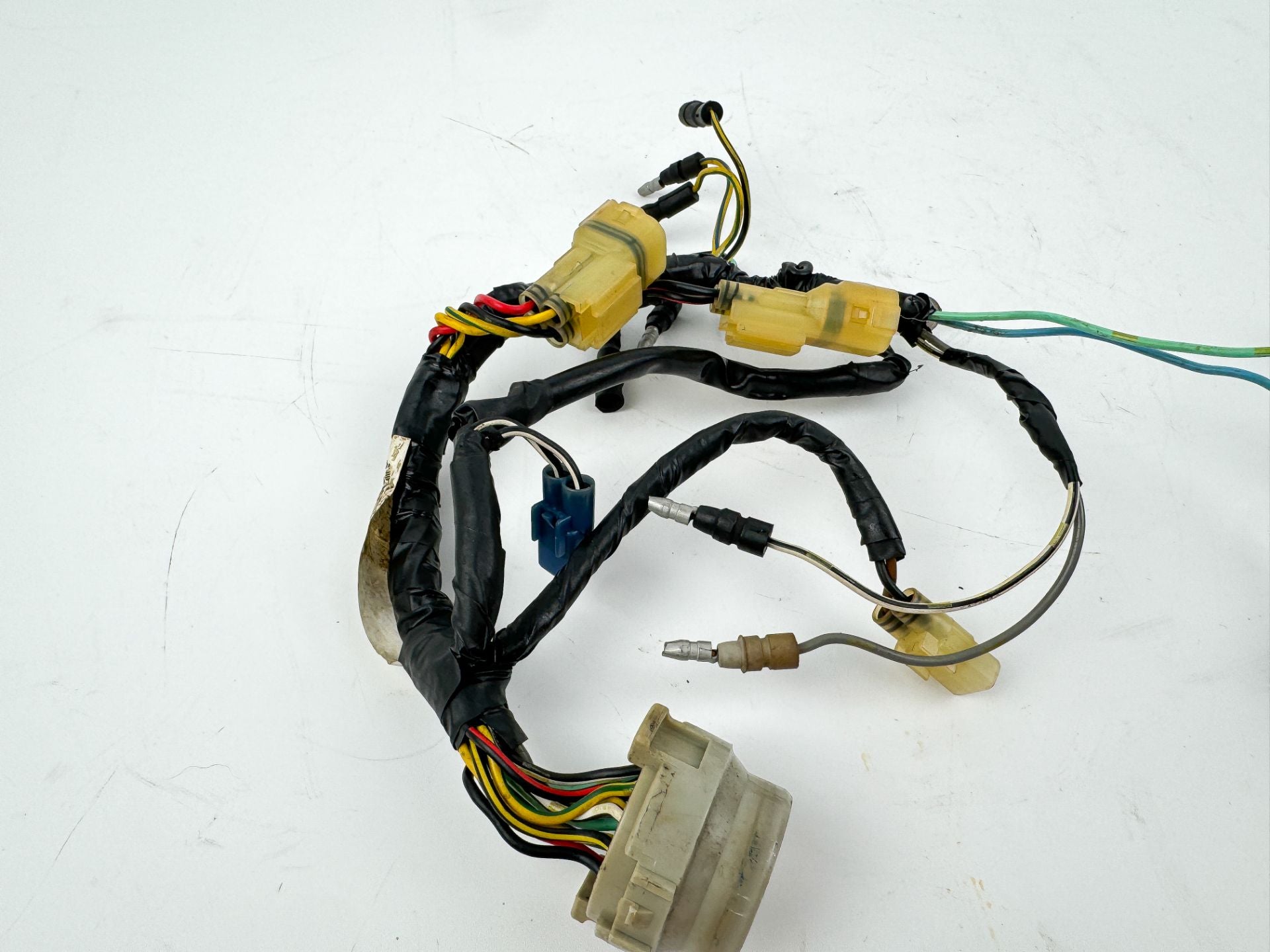 1996 Honda 40 HP 4 Stroke Outboard Engine Wire Harness 32520-ZV5-820 OEM