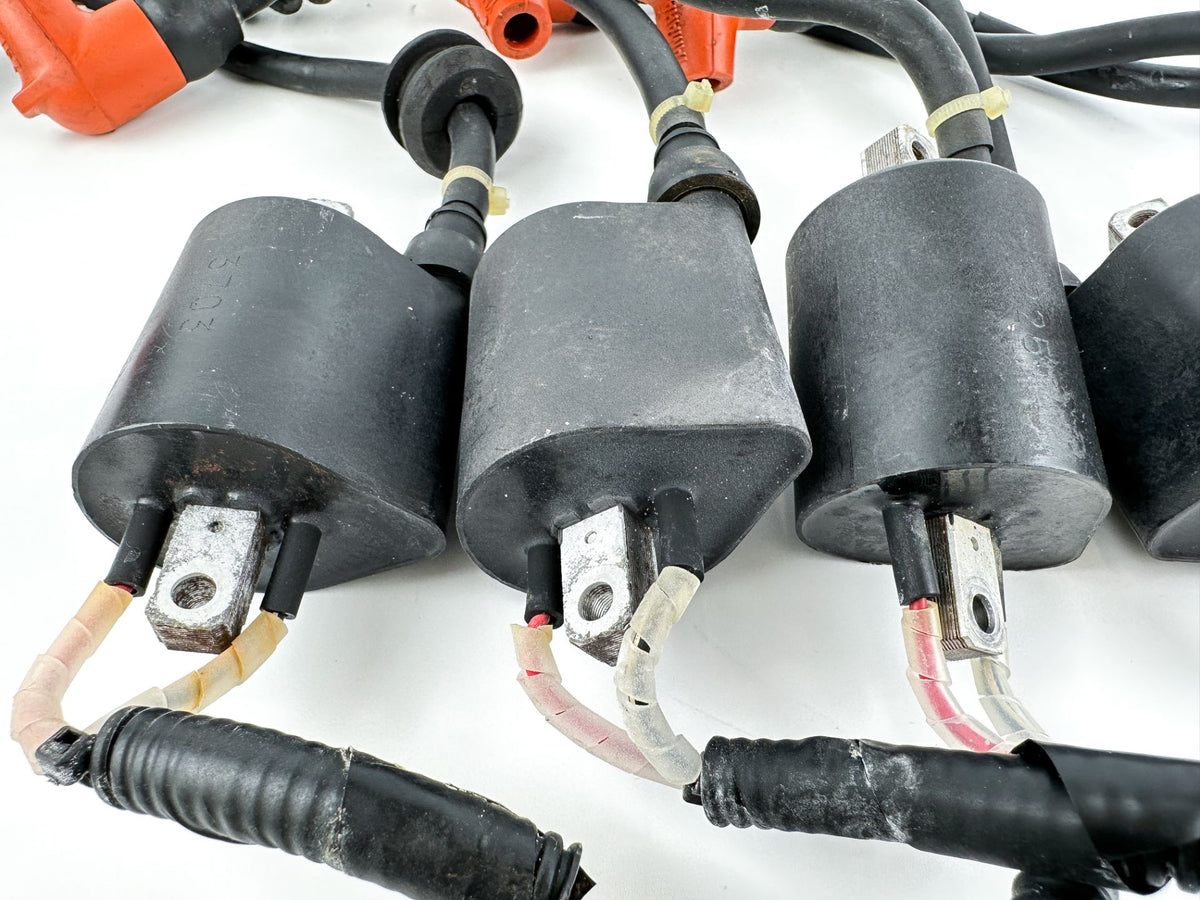 2004 Yamaha 150 HP 2 Stroke Outboard Ignition Coil Set 68F-82310-01-00 OEM