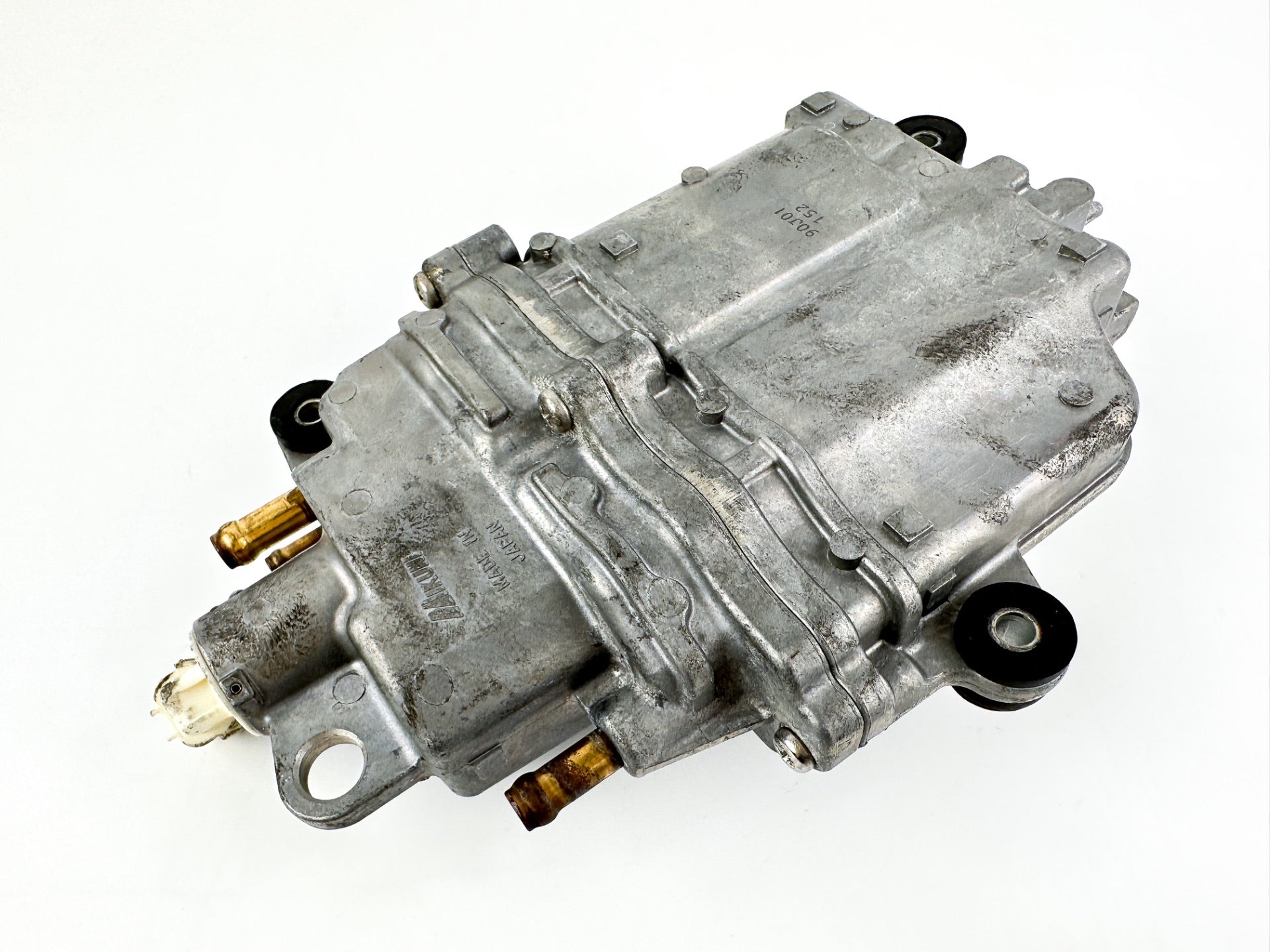 Suzuki DF 90 100 115 140 HP Outboard VST Fuel Vapor Separator 15600-90J00