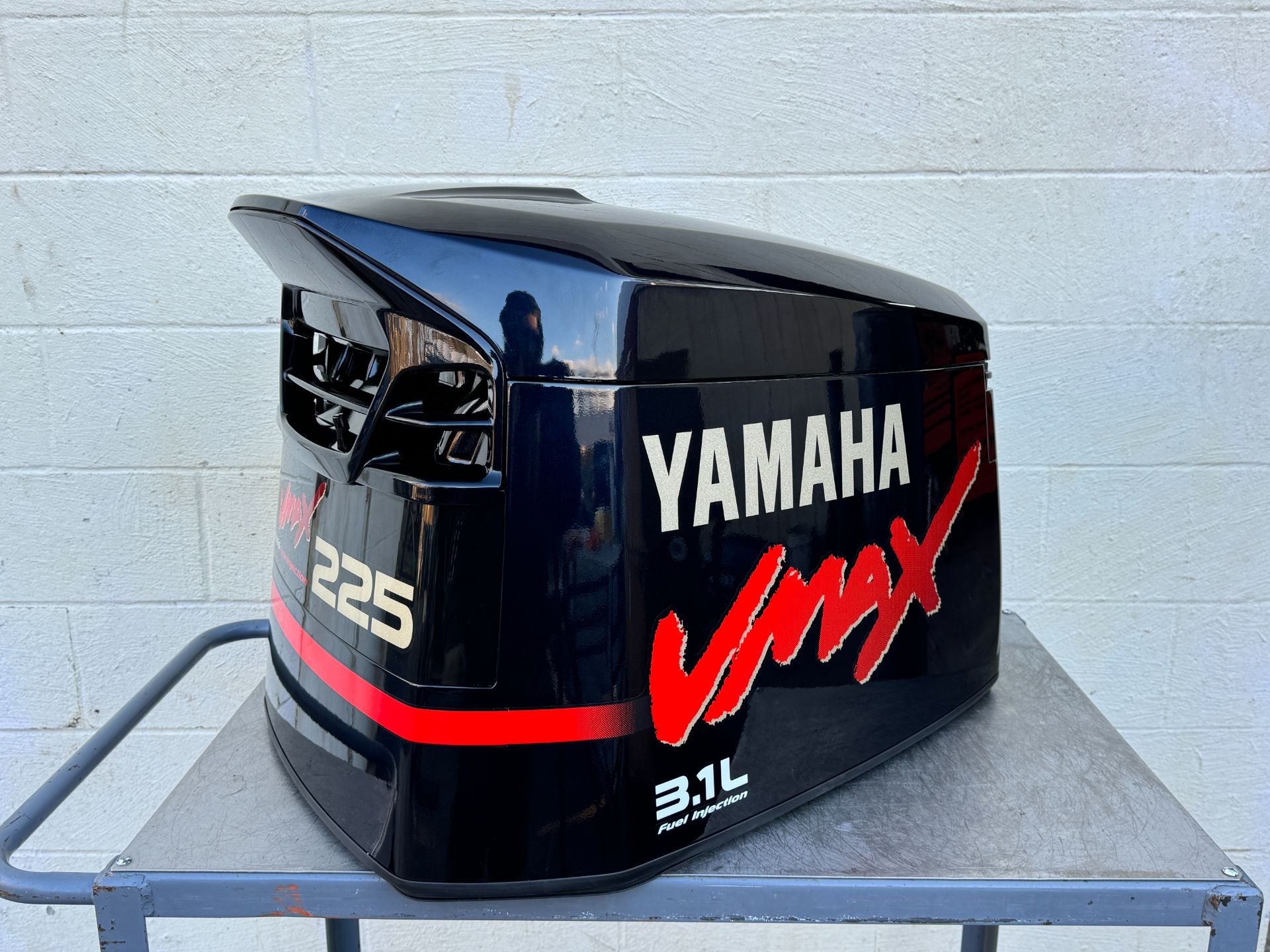 1998-2004 Yamaha Vmax 3.1L 225HP 2 Stroke Outboard Top Cover Cowling Hood