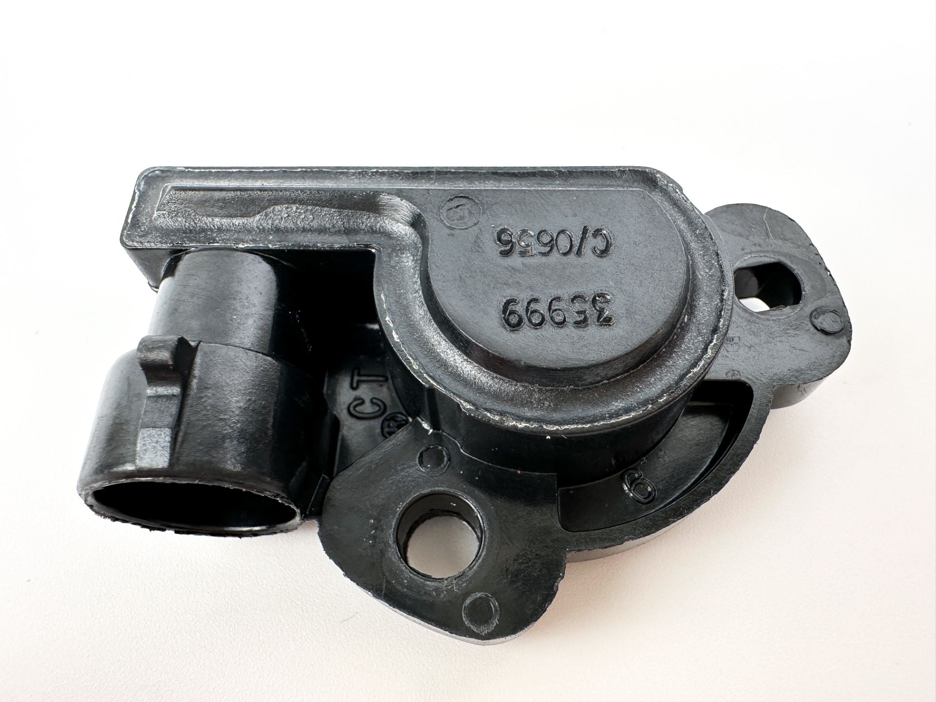 2007 Mercury 60 HP 4 Stroke Outboard Throttle Position Sensor 881070T OEM