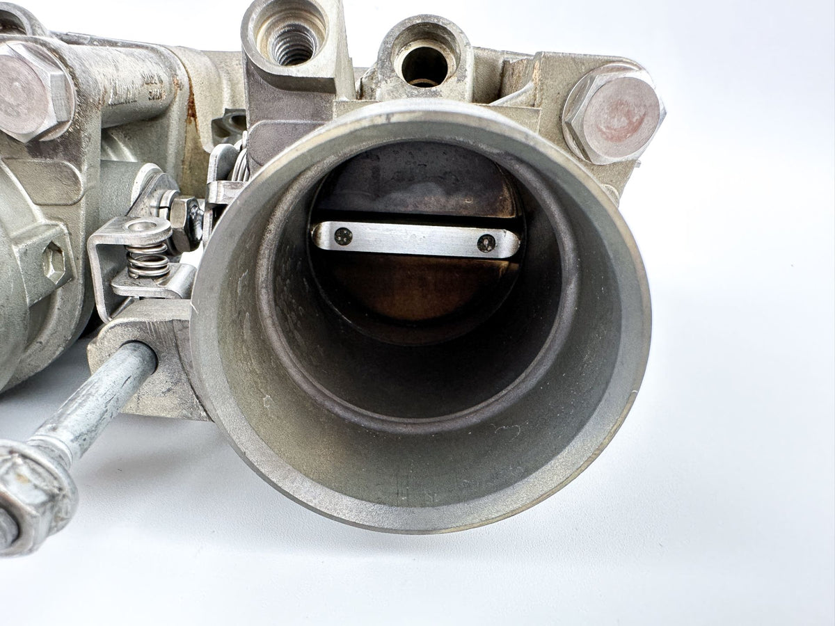 2004 Yamaha 225 HP 4 Stroke Outboard Throttle Body Assembly 69J-13750-00-00 OEM