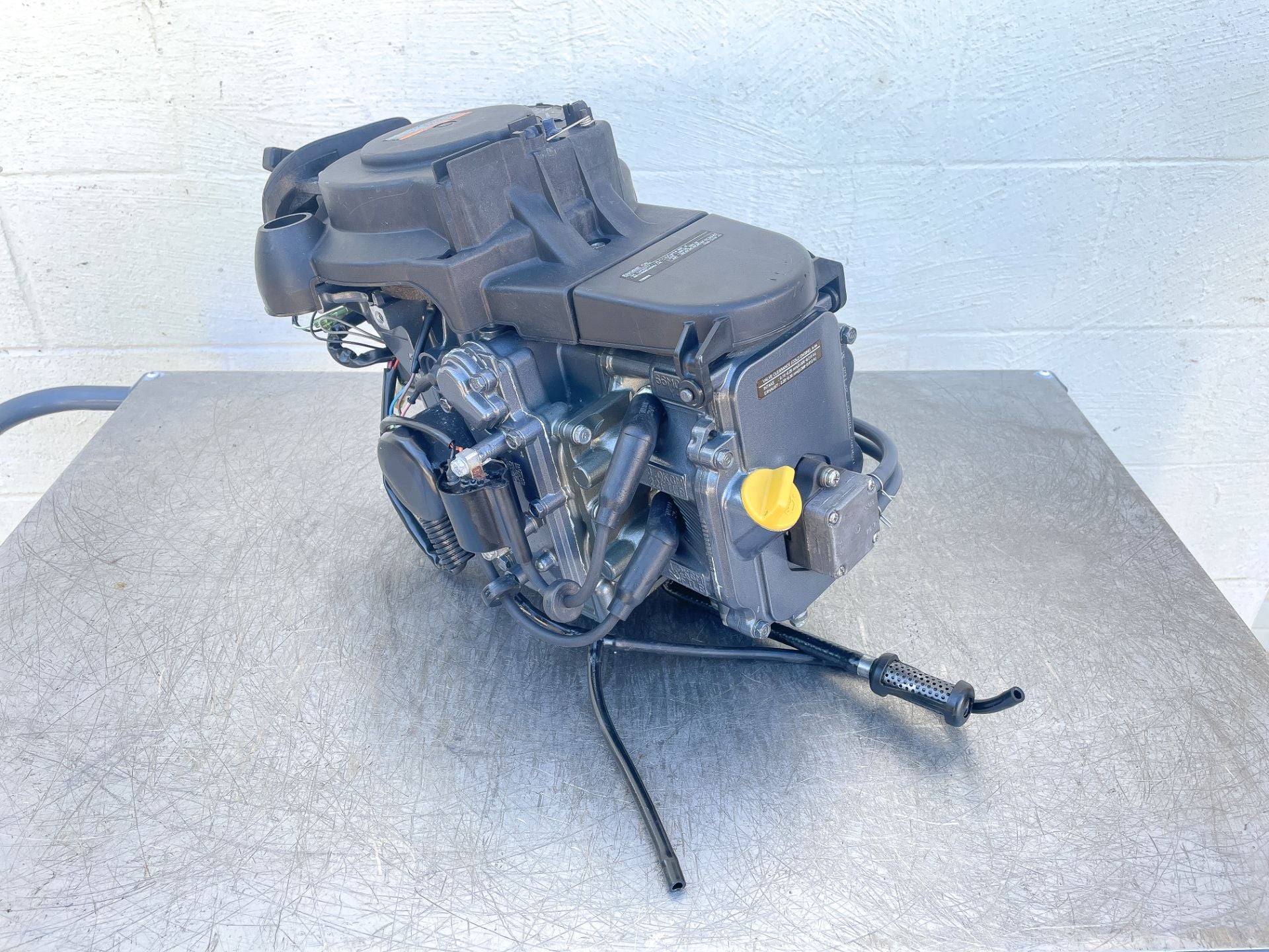 1998 Yamaha 15 HP 4 Stroke Outboard Powerhead 66M-W009B-00-4D OEM