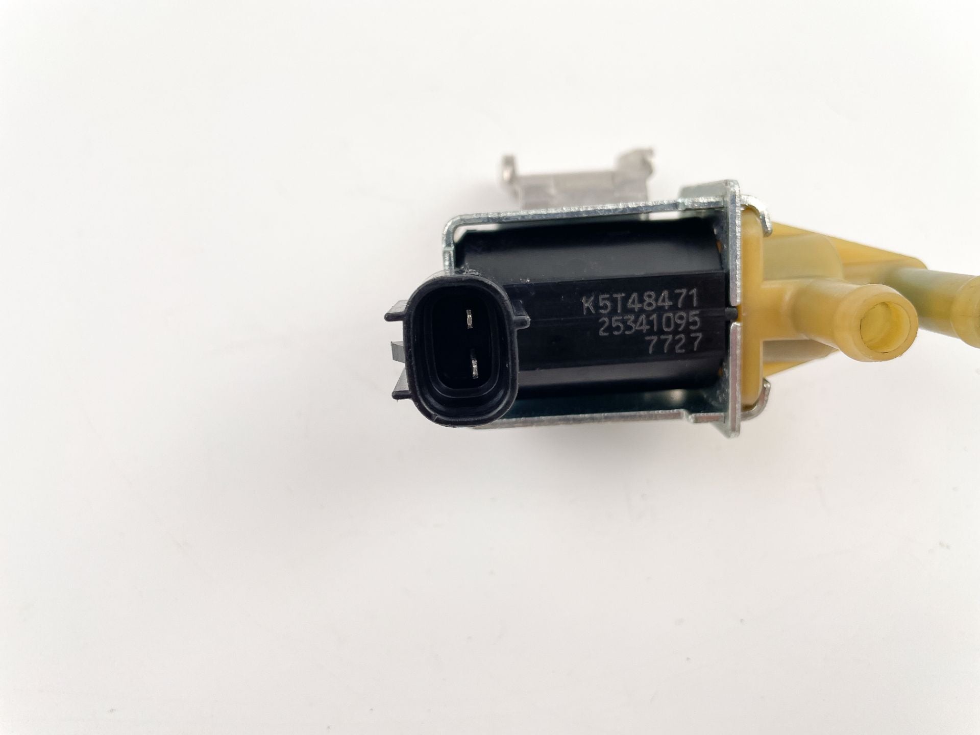 2018 Mercury 60 HP 4 Stroke Outboard Solenoid Valve 877805T OEM