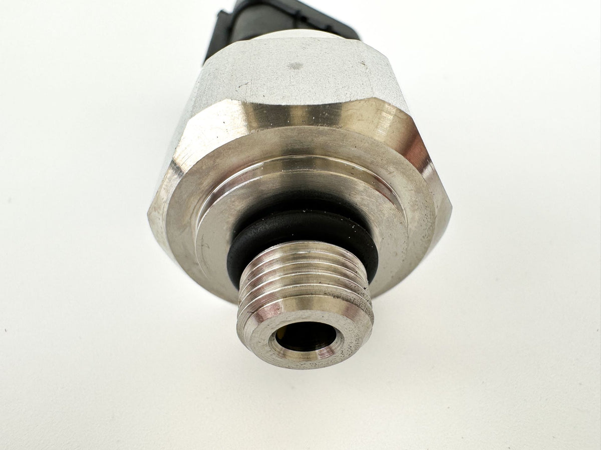 2020 Yamaha 150 HP 4 Stroke Outboard Oil Pressure Sensor 6AW-83651-00-00 OEM