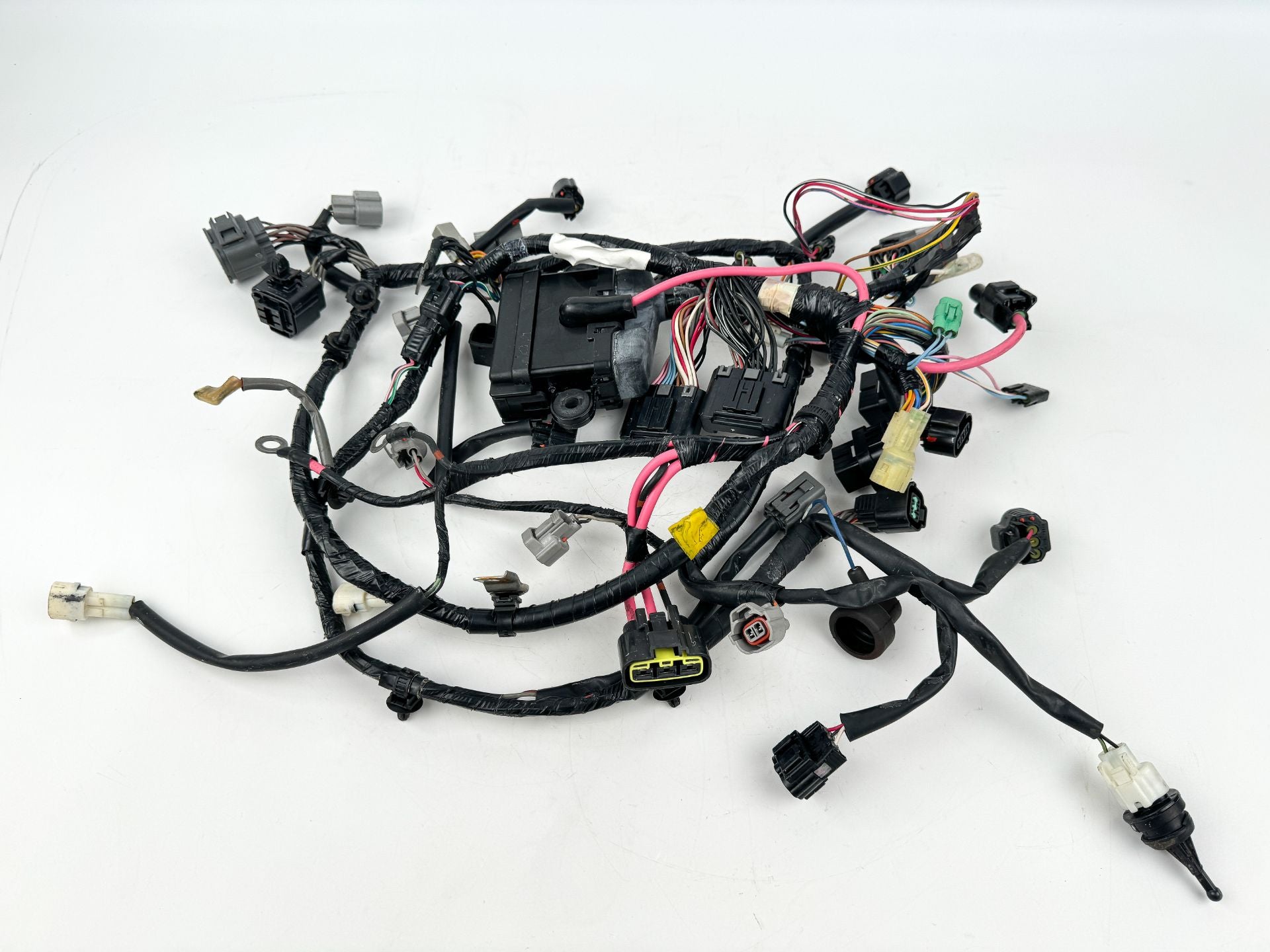 2014 Suzuki 175 HP 4 Stroke Outboard Engine Wire Harness 36610-96J90 OEM